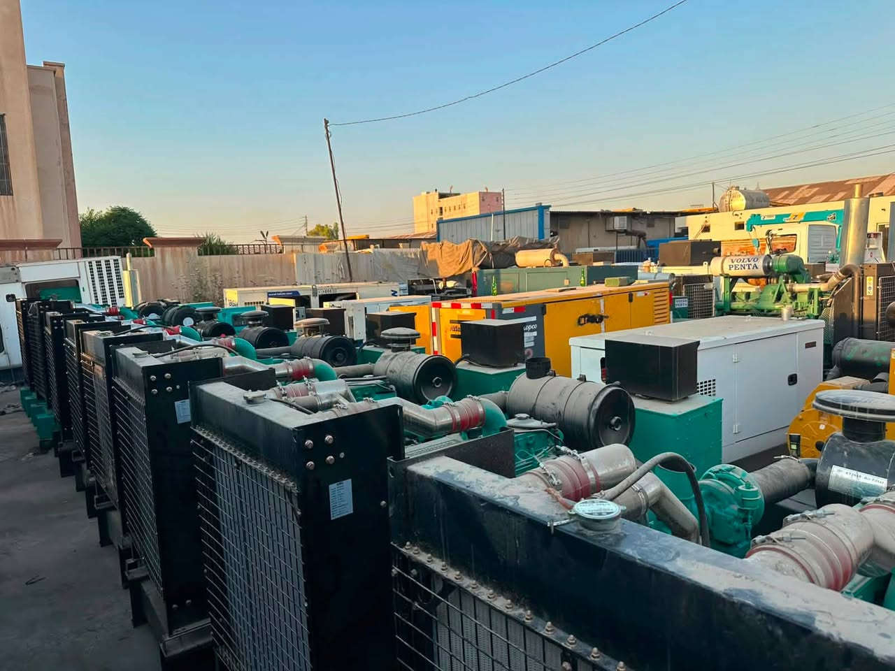 السلام عليكم
كمنز 250kva 
ساعات العمل. زيروو 
نظام اوتو حمايه فول اوتماتيك
وضع بلاد شركة  
أربيل صناعه جنوبيه 
نظام اوتو حمايه فول اوتماتيك
وضع بلاد شركة  
🚚يوجد توصيل الى جميع المحافظات وبضمان🚚
🚚كياندن هةية بو هةموو شاركان بةكرينتى🚚
 للاستفسار:
 ابو علي 
***********
***********
***********
