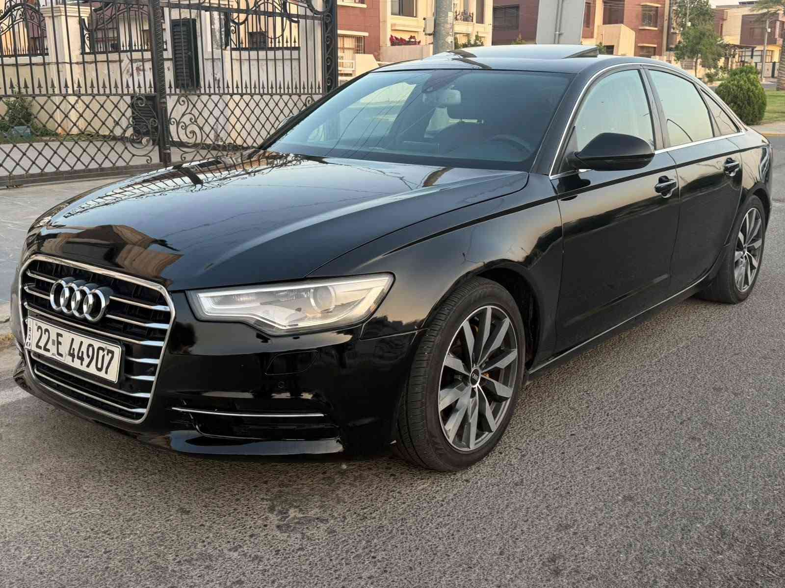 Audi A6 2015 (( خليجي ))
للبيع مراوس اودي A6 فول 

السياره جاهزة بدون نواقص نهائيآ
  
اودي A6 

موديل 2015

 اللون اسود

ماشي 133 الف مايل
 مواصفات خليجية السيارة 
استلام شركة سردار في اربيل 
ضمان دولي السيارة         
                 

محرك 6 سلندر تنفس طبيعي  كير ٨ سرع 🚀 بشرط وضع شركة

                                المواصفات ١/١
1-ابواب وجنطه شفط             

٢- بصمة

٣- سايد بريك كهرباء 

٤- اوتو stop في الازدحامات 

٥- خمس بصمة

٦- بردة خلفية

٧- بردة جانبية

٨- كشنات جلد لاونين قرميطي

٩- كشنات كهرباء

١٠- كشنات خزن ميموري

١١- سيدي  جنجر ٦ اقراص (CD box)
‏DVD

١٢- سستم صوت كامل مضخم 10

١٣- شاشة متحرك

١٤- بلوتوث

١٥- اوتو هولد

١٦- ٤ حساسات امامية

١٧- ٤ حساسات خلفية

١٨- ٤ وضعيات قيادة

١٩- گیر  اوتوماتيك 

٢٠- گیر عادي 

٢١- گیر سپورت

٢٢- گیر  ستیرن (شفتات ستيرن)

٢٣- عداد سرعة 300 ✈️

 ٢٤- نظام ABS و مانع انزلاق 

٢٥- قفل  سرعة 

٢٦- تحكم ستيرن جهتين 
 
٢٧- بك   لايت ليد

٢٨- لايتات  امامي  ليد

٢٩- كشافات زينون

 ٣٠- لايتات  نظام دوارة

٣١- زراك لايت جهتين 

٣٢- مري قلاب 

٣٣- اشاير بالمري 

٣٤- تبريد مركزي ٣ قطع مناخ منفصل تحكم كامل من قبل السائق او راكب الامامي و الخلفي 

٣٥- ثلاجة
 
 ****************
گیر و محرك بالشرط

حدادية جديد بالشرط

تبريد ثلج بالشرط
******************

السيارة بيها فقط صبغ حزام بدون حادث 
معجون السيارة كفاااااااله عامه 

*******************
مکان سيارة اربيل 📍
رقم اربيل دولي سنويه هز فحص جديد
) السياره باسمي تحب تحويل تحب وكاله نفس اليوم
*********** واتساب
***********☎ أربيل, العراق
