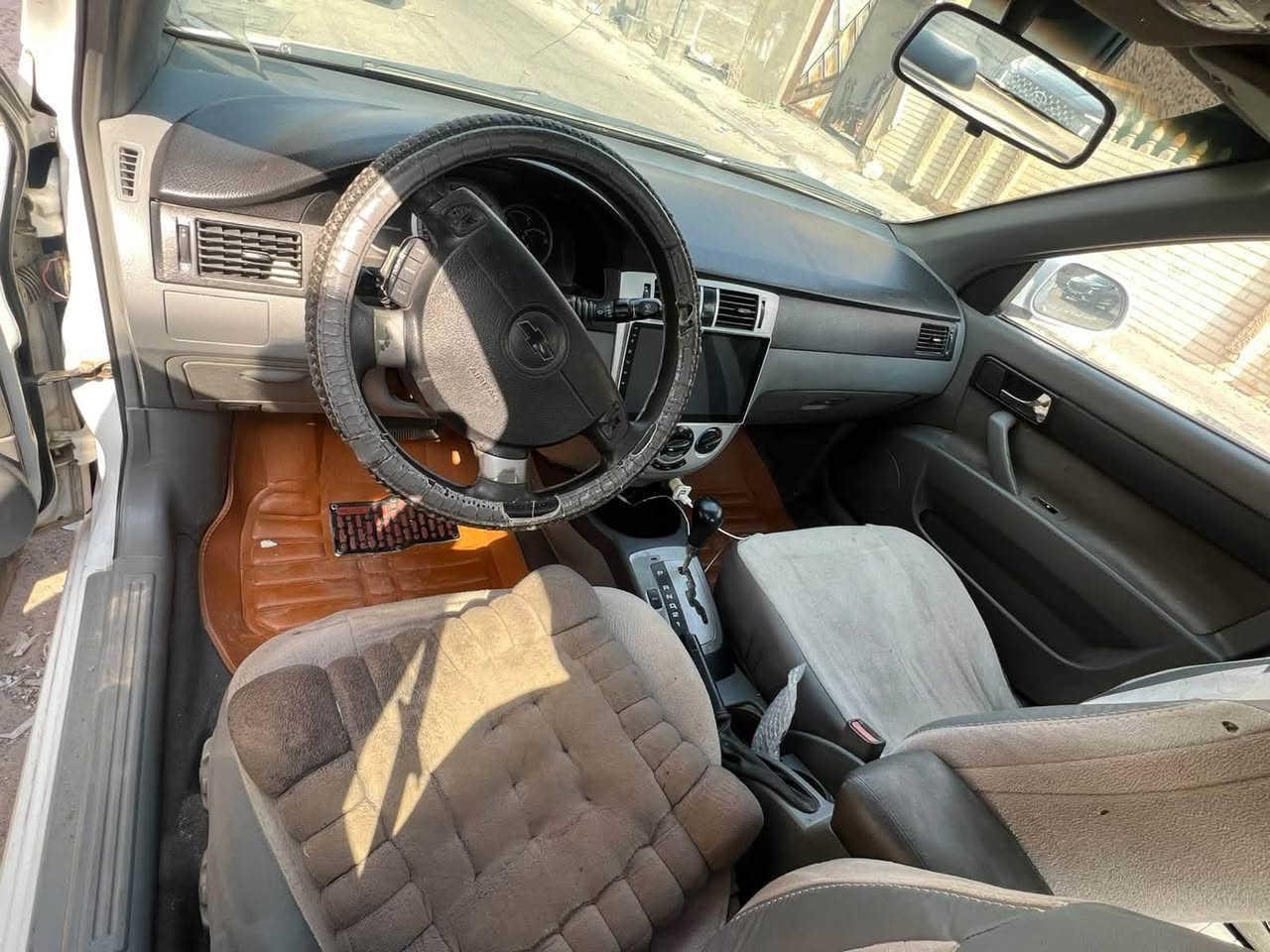 🚘 للبيع أوبترا 2012
السيارة نظيفة ومرتبة، بيها دعمة بسيطة بالمدگّر الورّه فقط.

✅ التبريد يشتغل
✅ التدفئة تشتغل
✅ الكير و المكينه كفاله
✅ المسجل شغال
✅ السيارة جاهزة للاستخدام

للاستفسار ***********
