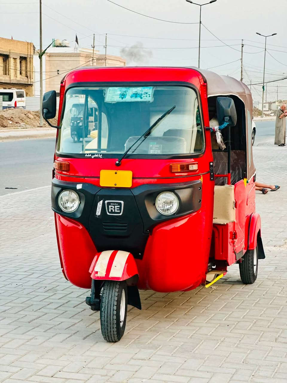 سلام عليكم. تكتك موديل 2023 نازله بل 2024 شهر ال 2  كفاله عامه كفاله عامه مرقمه كربلاء  الشراي يتصل ***********  ملاحضه التكتك نازله من بغداد الاورفلي يعني بس رقمه كربلاء ، السعر اتصل وتدلل .
