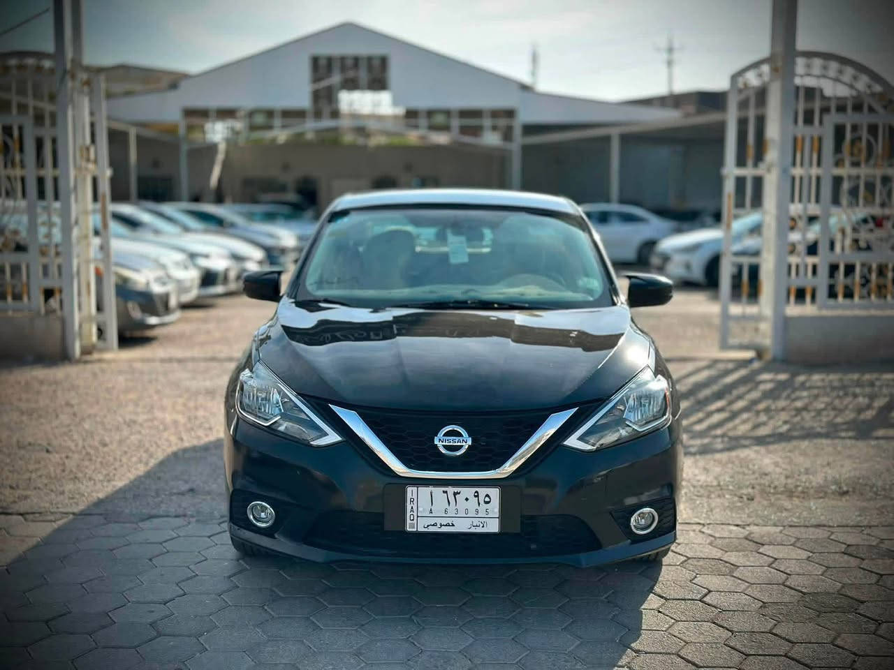 نيسان سنترا 2019 أسود 🖤
📍. 

للبيع نيسان سنترا موديل 2019، لون أسود،
المواصفات:

* ناقل حركة أوتوماتيك.
* شاشة لمس.
* كاميرا خلفية.
* تحكم بالمقود.

الممشى: 100 مايل
السيارة جاهزة للاستخدام، والفحص خير دليل.

📍 عنوان:
الأنبار - الرمادي - .

📞 للاستفسار :

***********
