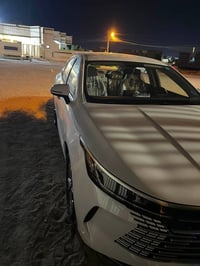 السلام وعليكم للبيع بي واي دي دستروير السيارة جديدة ماشية 10,000  مكفو...