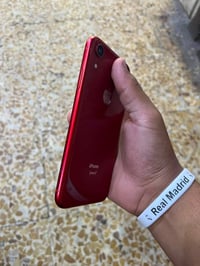 آيفون XR • ذاكرة 128 • بطارية 81%