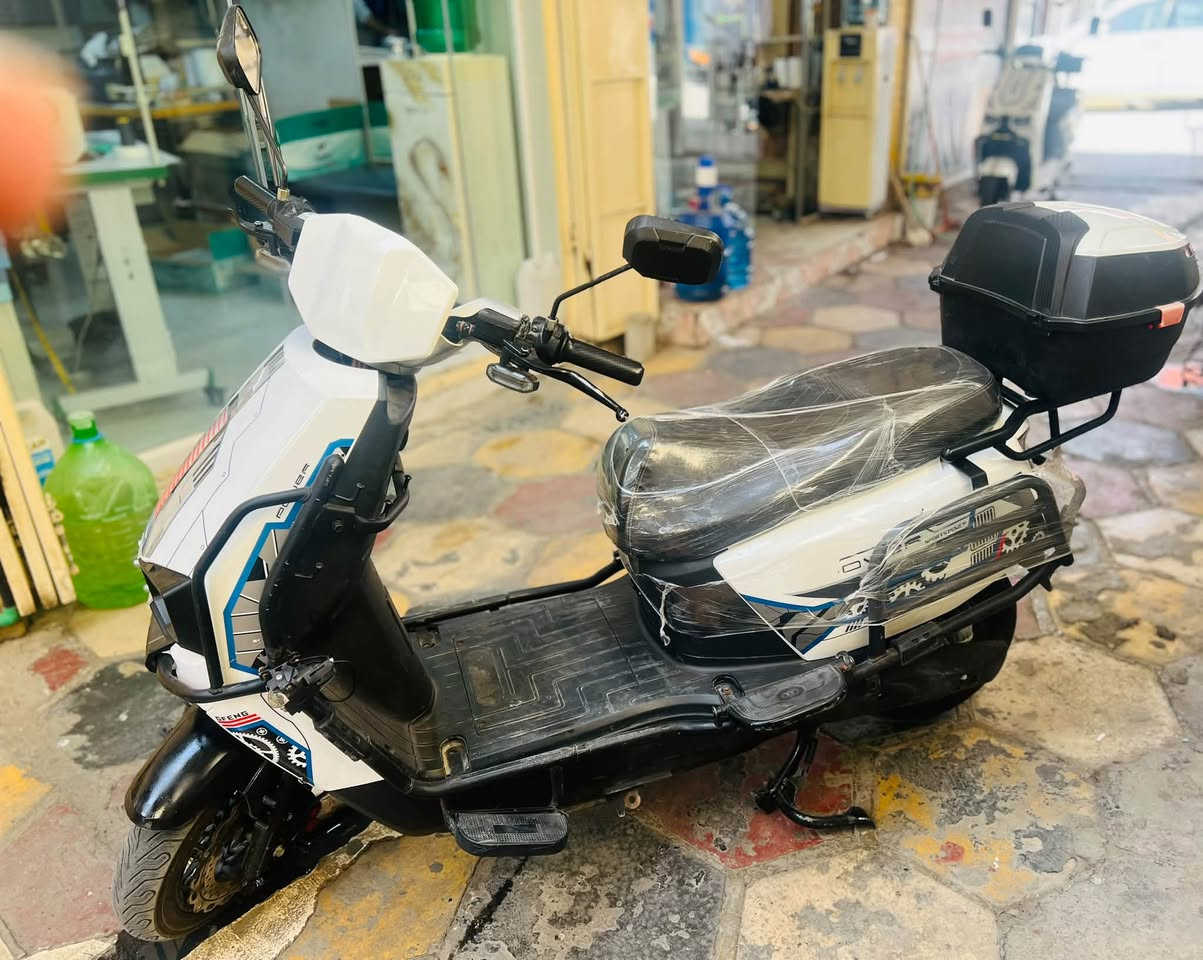دراجه شحن للبيع  

ملف 2000

6بطاريات  72V

سويج+كارت

إشاره يمنه يسره

3نمر

ماشيه 600Km 

لايت عالي ناصي 

العنوان جلولاء
           الرقم بي واتساب                                               
                                                              ***********
