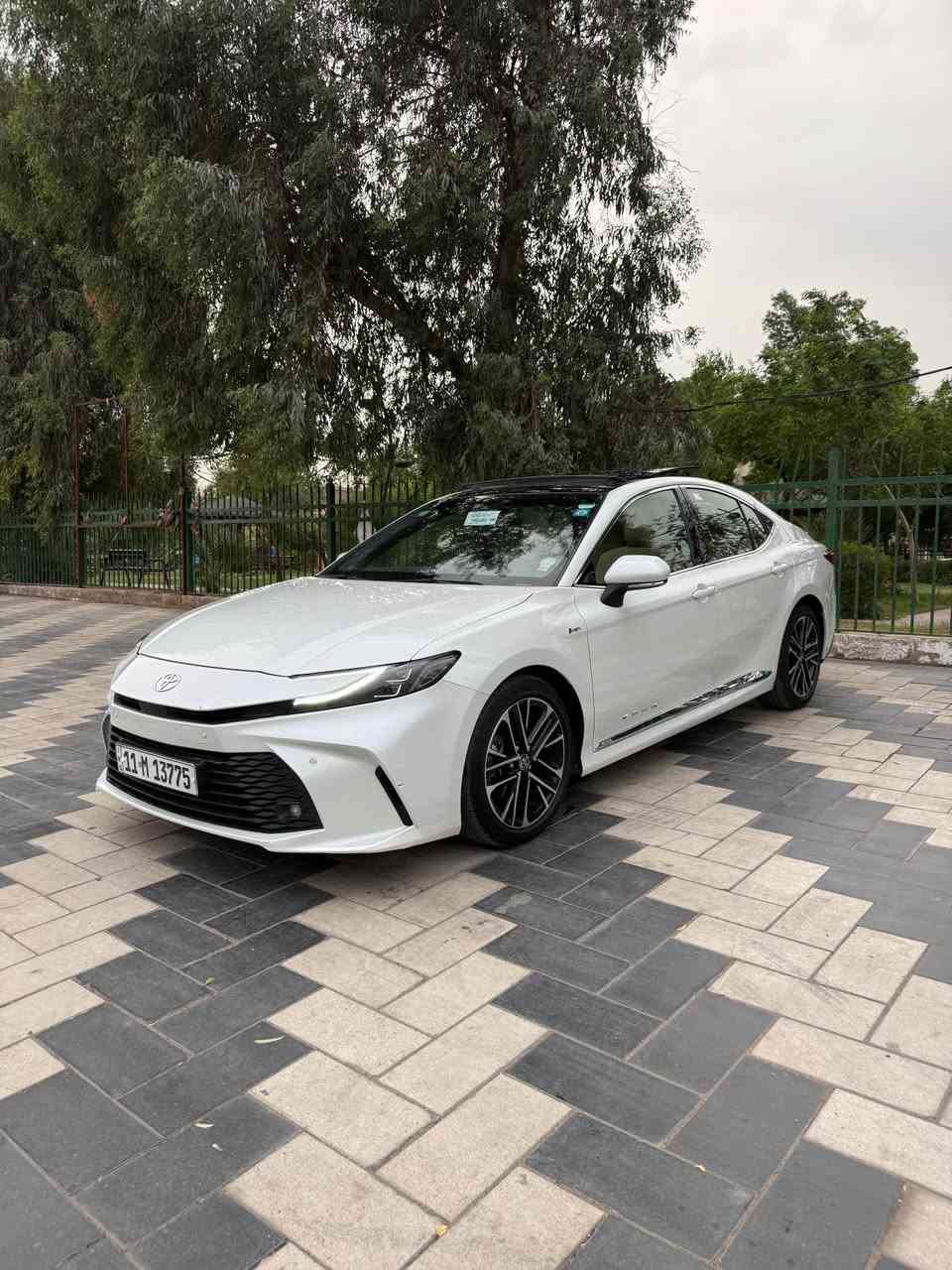 كامري LE • ٢٠٢٥ • هايبرد ٢٥٠٠