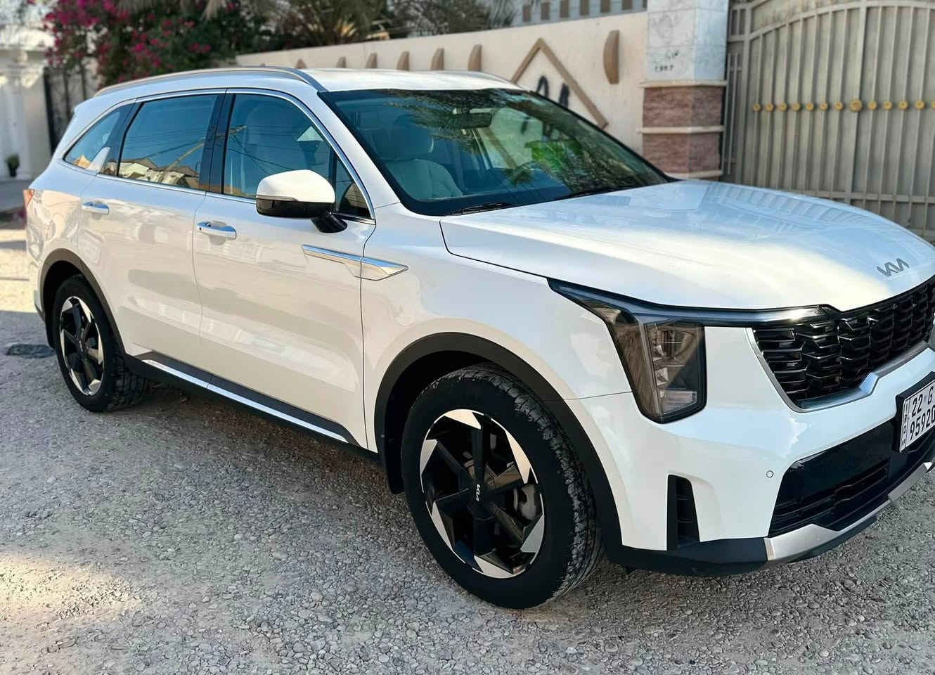 كيا سورنتو ٢٠٢٤ محرك V6 گير ماوس كشانه كهرباء جنطه كهرباء 
مكفوله كفالة عامة من الصبغ والبارد جديد السيارة وضع شركه وكالةNM تحويل مباشر 
سعر ٢٧٨وبيها مجال قليل 
للاستفسار ***********رجاءا بس الشراي يتصل 
مكان سامراء
