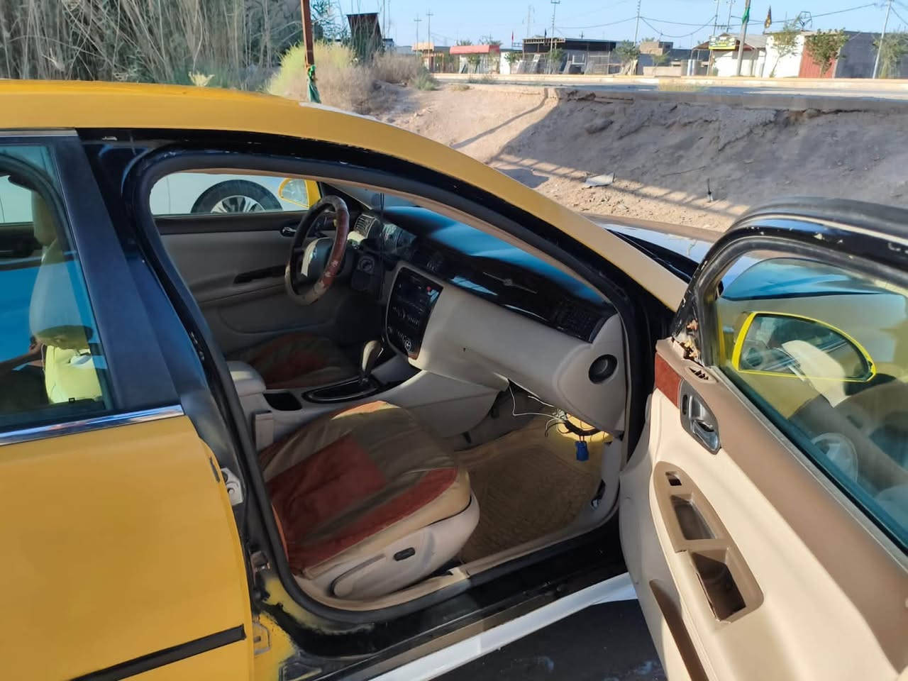 امبالا ٢٠٠٨
مكلوبه رقمها صدامي مالكها موجود مكانها السماوة مكينه كير حدادية شرط ما صار فترة من شديتهن تايرات جدد هم 
***********
