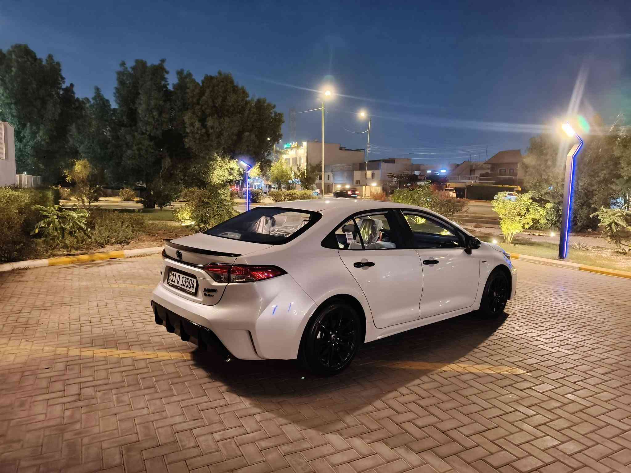 كورلا بلاك ادشن • ٢٠٢٥ • هايبرد