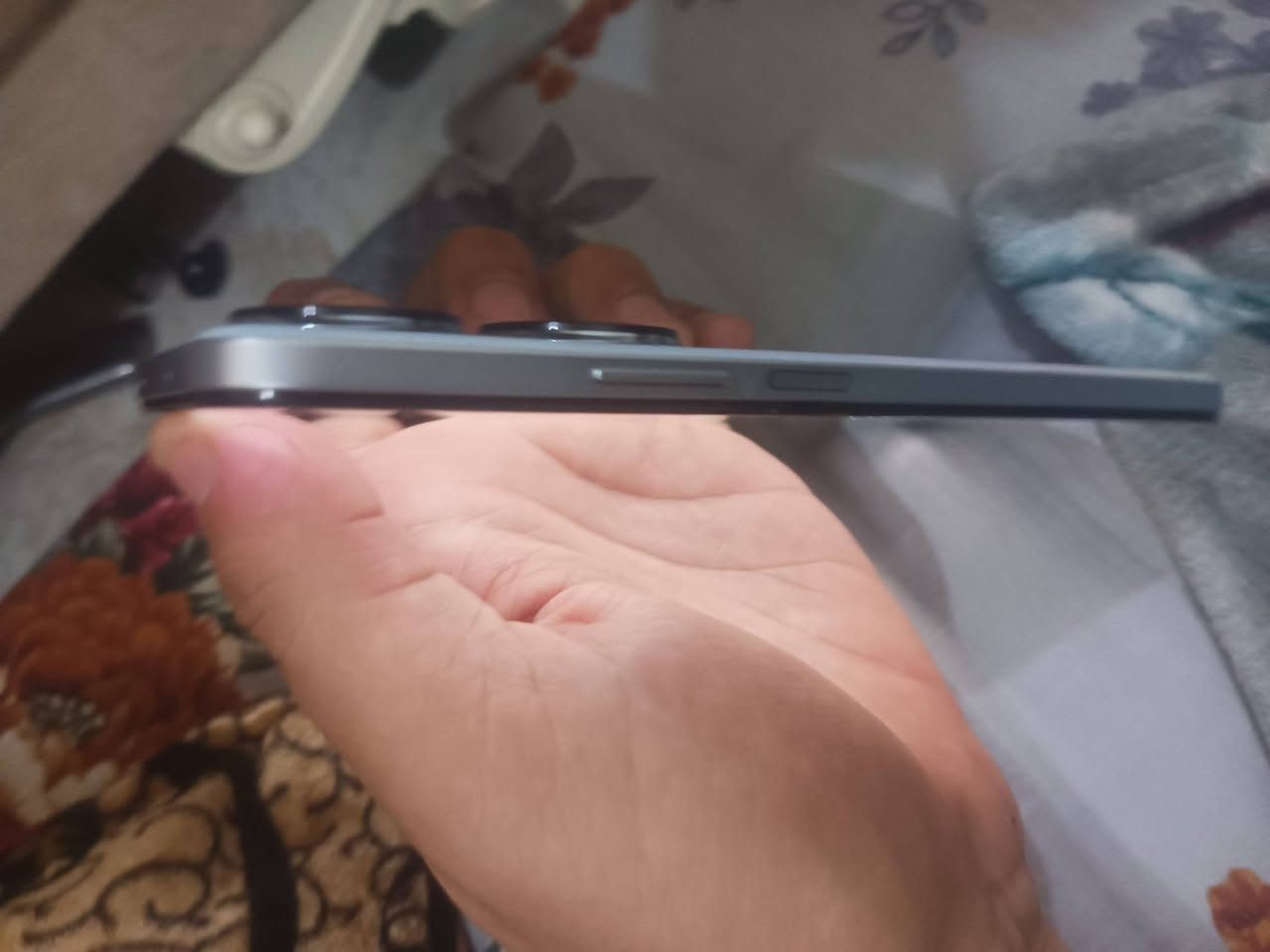 هونر x7bذاكره 256 نضافه ميه بالميه مبدل شاشه  فقط كامره خلفيه مغوشه  سعر 100 وبي مجال تواصل واتساب ***********
