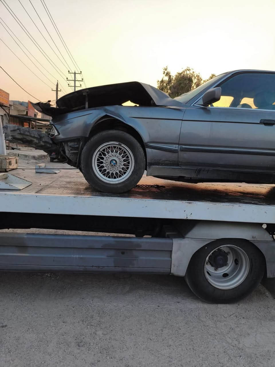 السلام عليكم للبيع bmw 730i v8
فول مواصفات 
غرفتها جلد كهرباء جديدة
كشنات خزن ميموري 
دبل ايرباك دبل جكمجة 
رقم بغداد تحويل مباشر 
صدر خلفي وامامي جديد 
مكانها بالفلوجة ابيع على حادثها 
السعر 30 وبيها مجال 
***********
