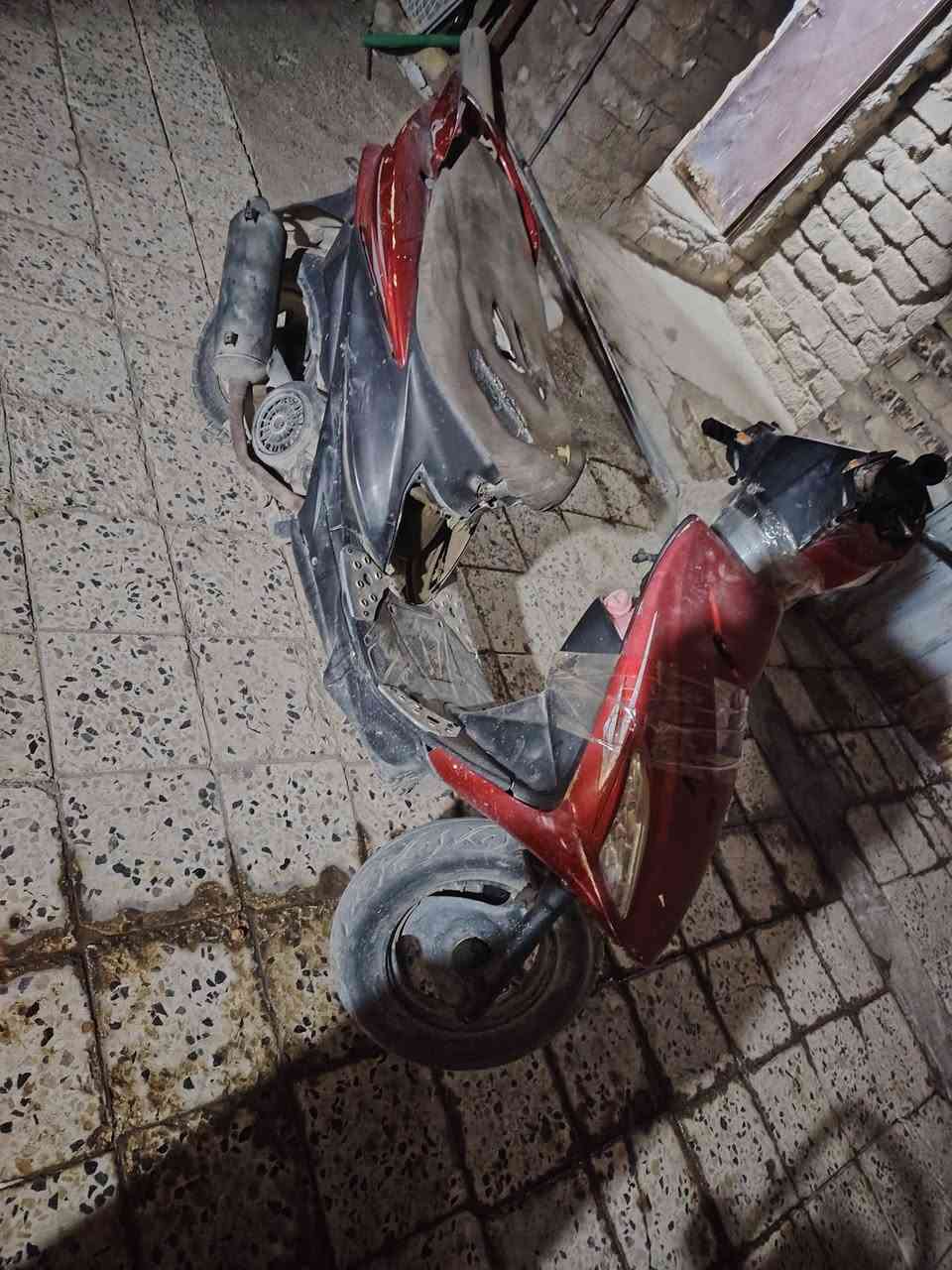 متروكة • كوم حديد • واتساب