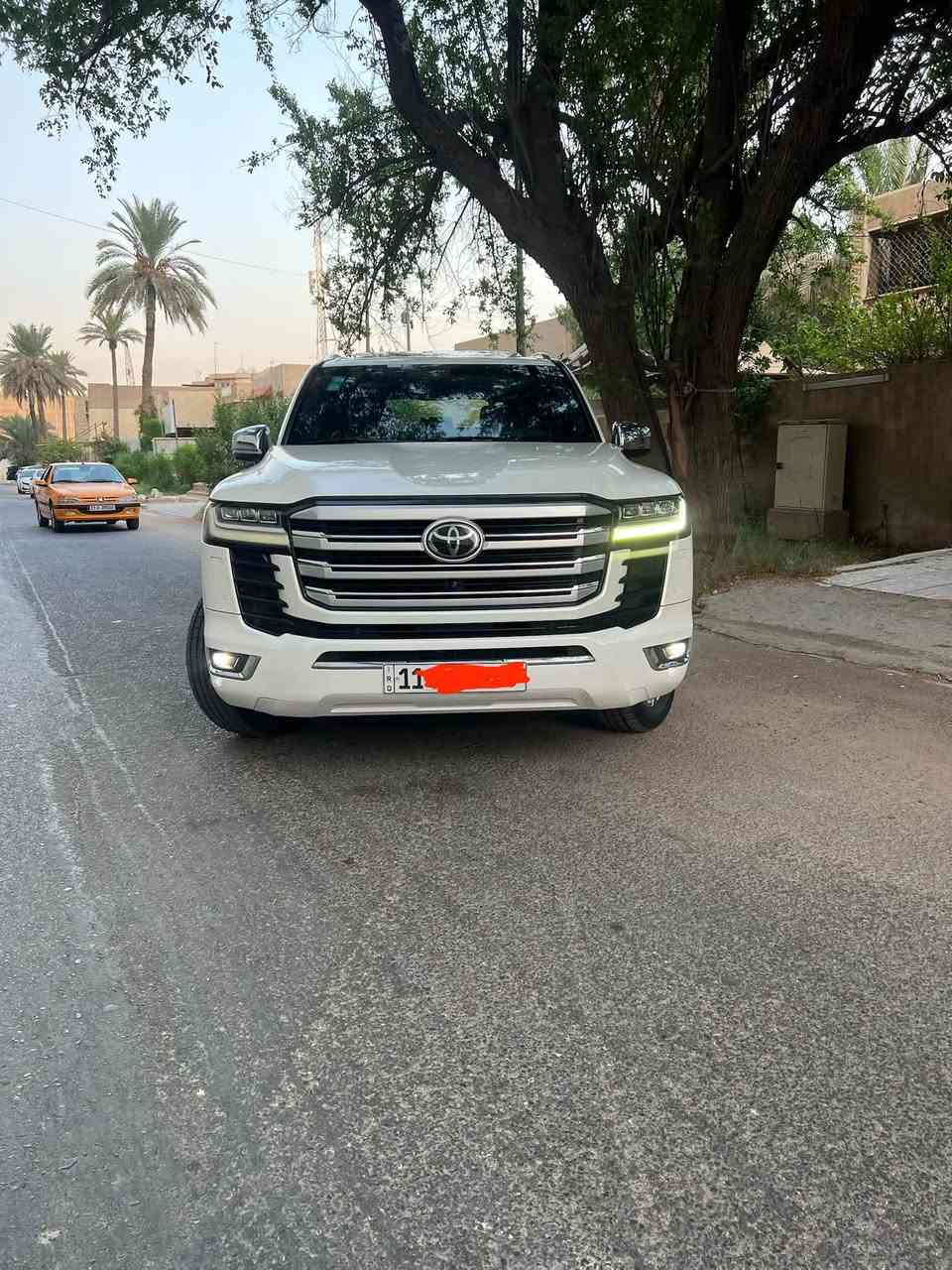 السلام عليكم لاندكروزر موديل 22 سياره في اكس ار مواصفات اللكزس سياره مكفوله كفاله عامه داخل احمر اربع كاميرات محيطيه رادار امامي خلفي ماشيه 75,000 سيارة بسمي شخصياً عنوان زيونه ملعب الشعب ***********
