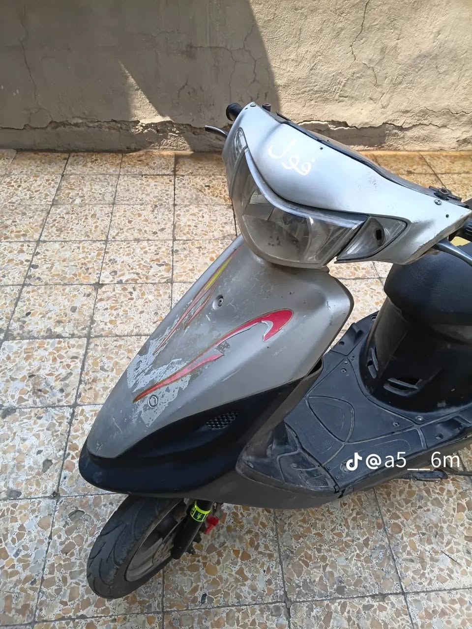 سلام عليكم ماكس قجمه للبيع نضيفه مكينه ناعمه نكره سلف كفرات بلاد رايدهة ب٤٥٠ وبيهة مجال للشراي مكاني بغداد الحبيبيه قرب ساحه الحمزه الرقم متواجد واتساب ورصيد ***********

نص مكتوب في الصور:
- fol
- @a5__6m
- قوْل