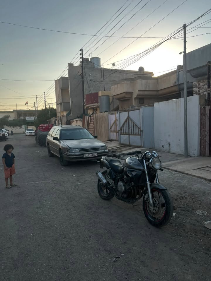 السلام عليكم
بطح للبيع الدراجه متروكه صار الها اكثر من 6اشهر 
سعرها 600يرهم مراوس بماكس عدله او قجمه 
مكانها لدراجه موصل 
تفاصيل اكثر عل واتساب والرقم***********
