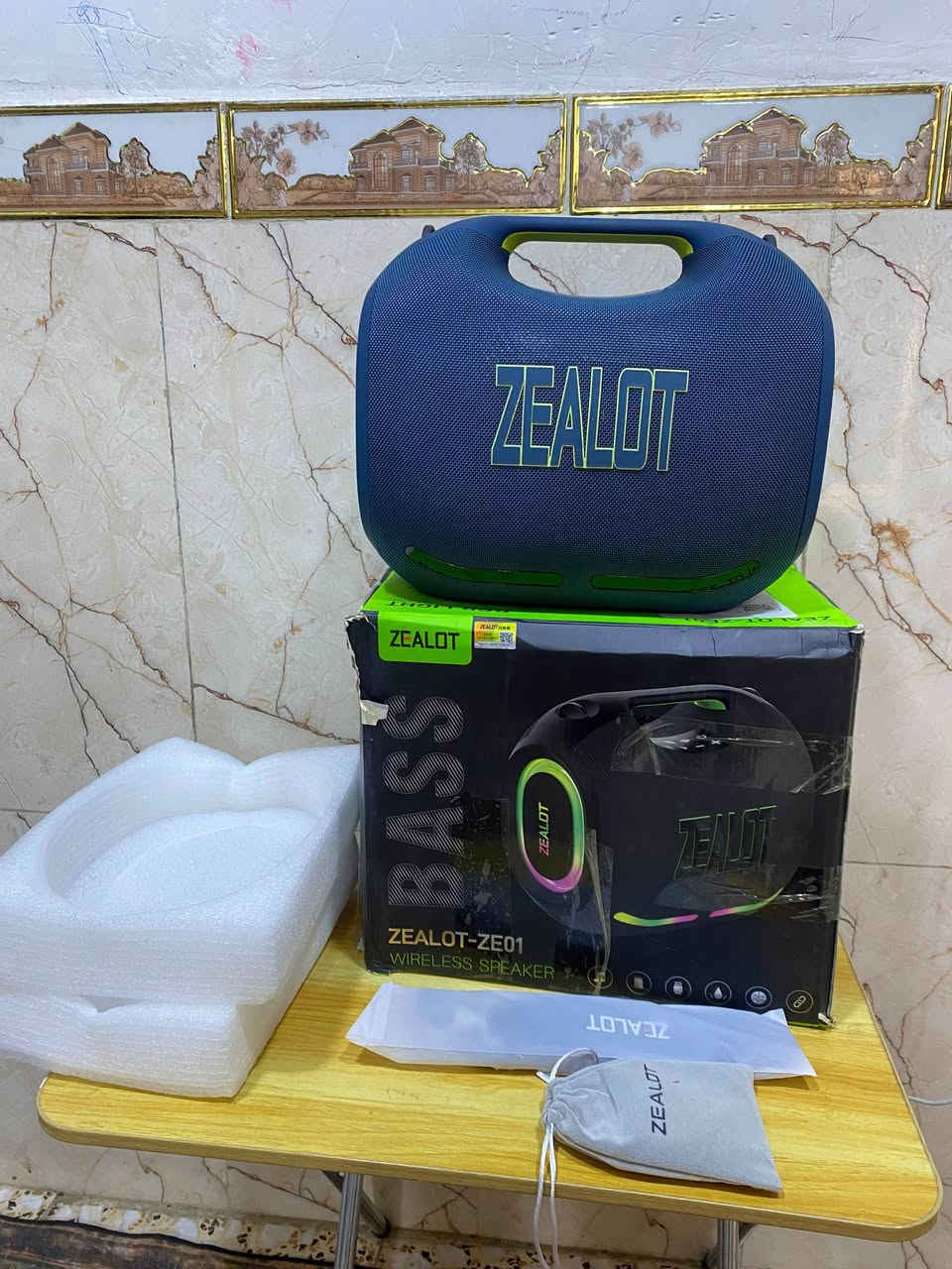 زيلوت ZE01 • ١٢٠ واط • بطارية ٢٤٠٠٠