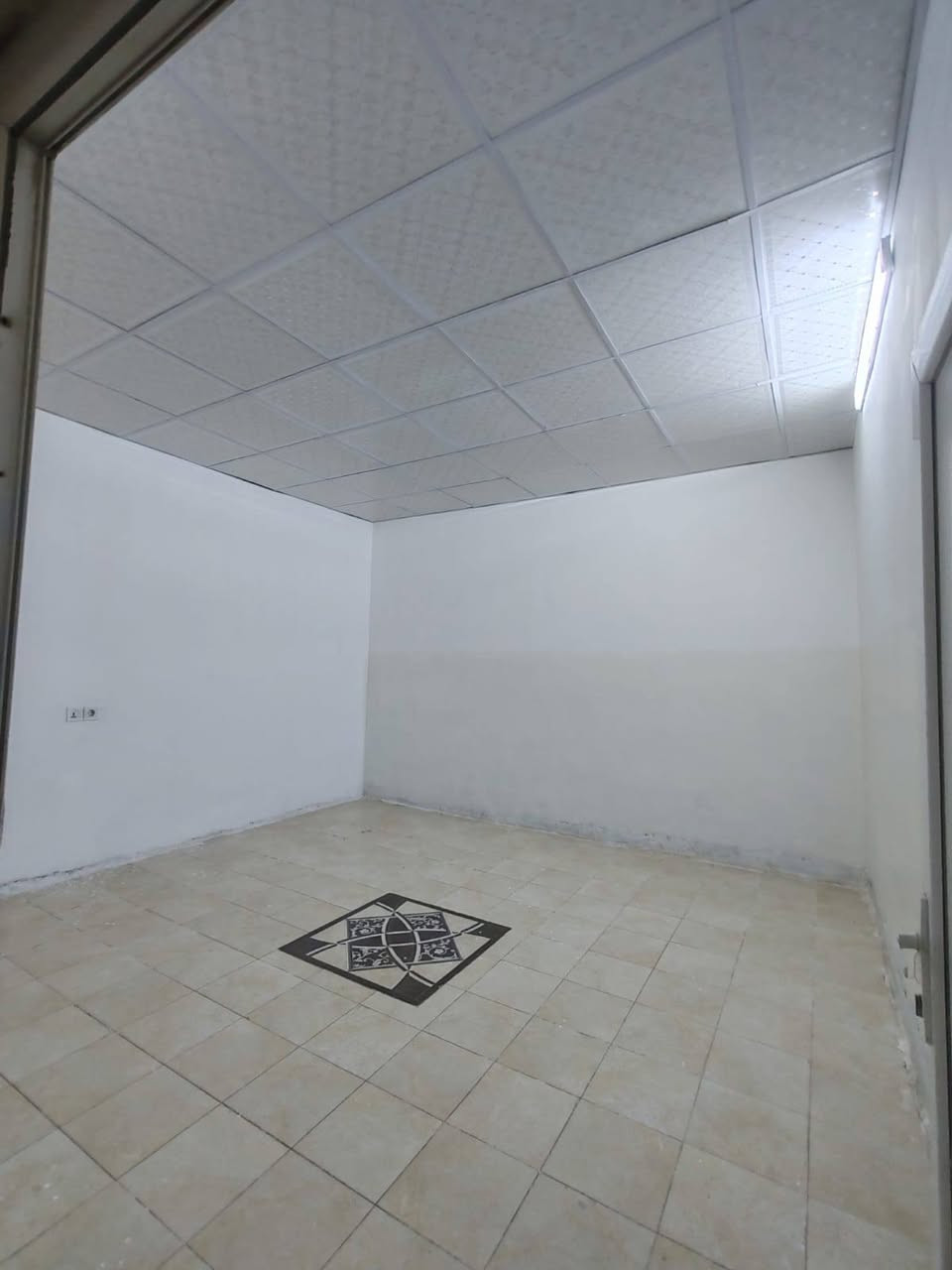دار للبيع 100 متر رقم(زراعي) طابقين بناء حديث الطابق الثاني هيكل 
السعر 45 بي مجال
العنوان كركوك حي العسكري زراعي حي العسكري 
للاتصال والاستفسار الاتصال على الرقم
 التالي.***********
أو مراجعة مكتب نور الكبير
