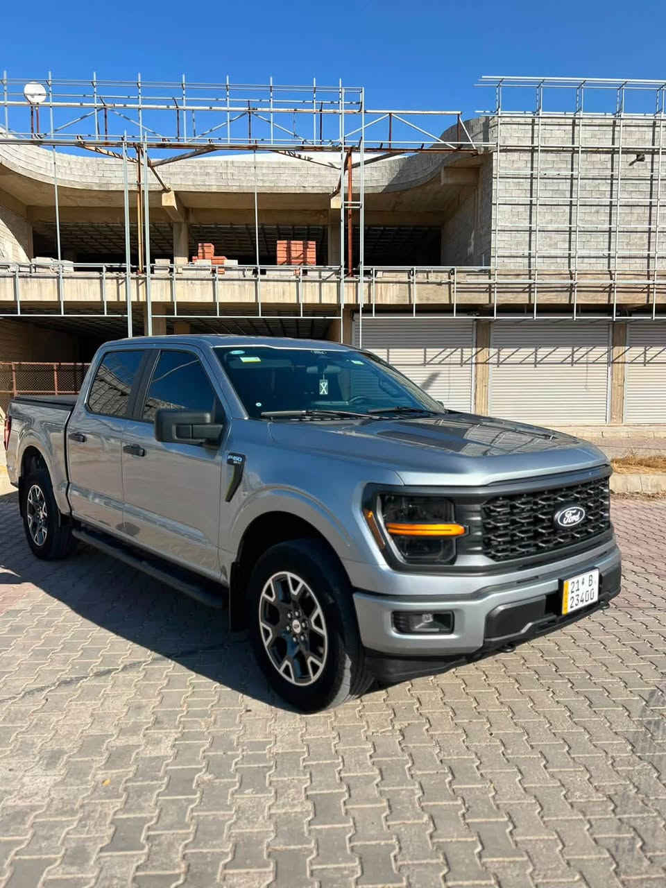 السلام عليكم
فورد f150 موديل2024
فئة ال STX
وبسعر مناسب

كلين تايتل 

دبل اكسل 4x4

محرك 2.700 تون توربو 

گير تعليگ 10نمر

گير ومحرك بشرط 

رادارت جانبية 

نقط عمياء 

خروج عن المسار رادار امامي 

شاشة كبيرة 

لايت عدسة 

هاند بريك بصمه 

وبيقه المواصفات معروفه STX

رقم سنوية جديد +باج تضليل 

للاستفسار 
***********
