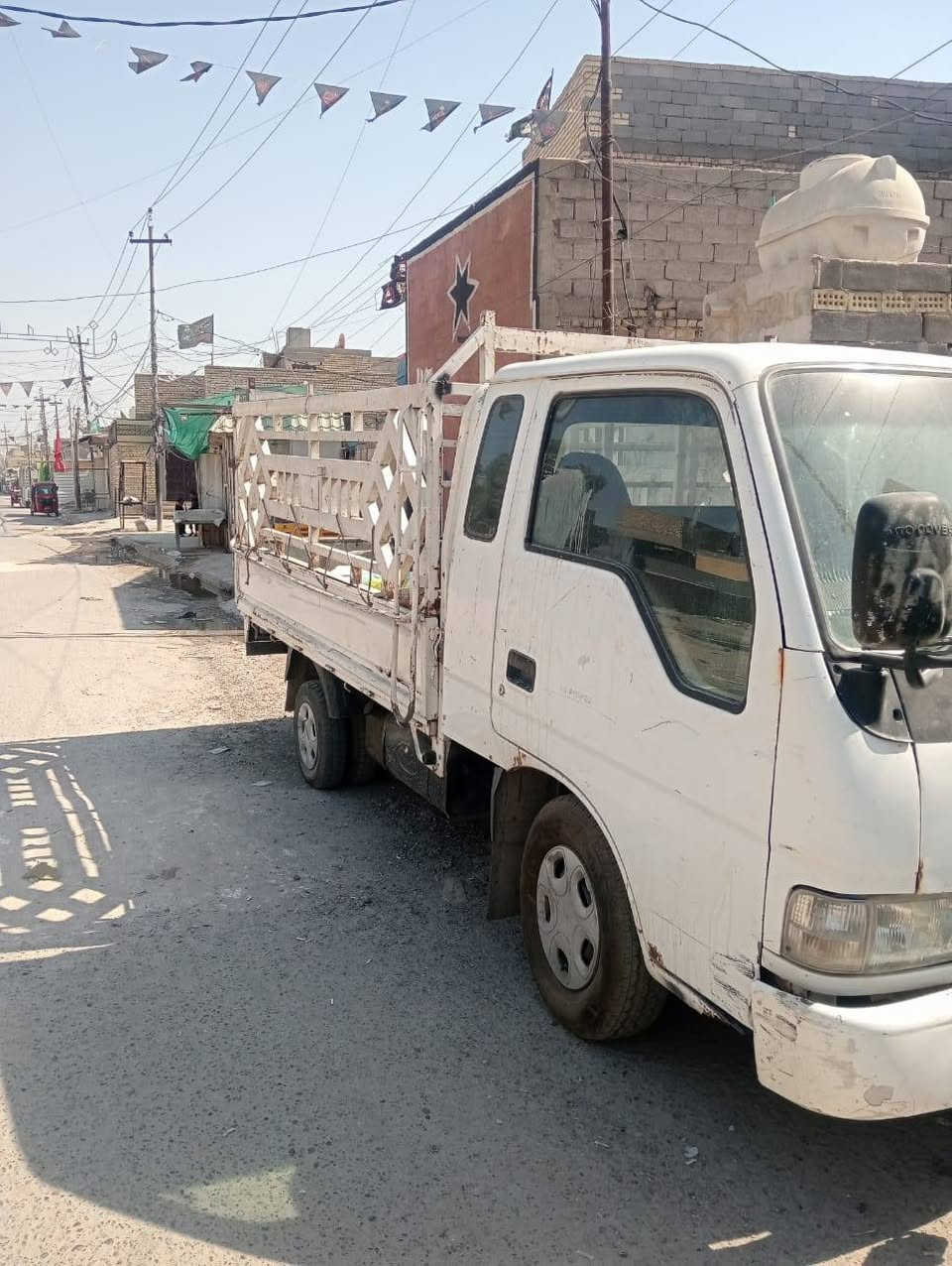 فونتيره موديل ٩٩ رقم بغداد
صدر جديد 
سعر ٤٨ 
بيه مجال حق الجيه
مكان مدينه الصدر 
رقم ***********
