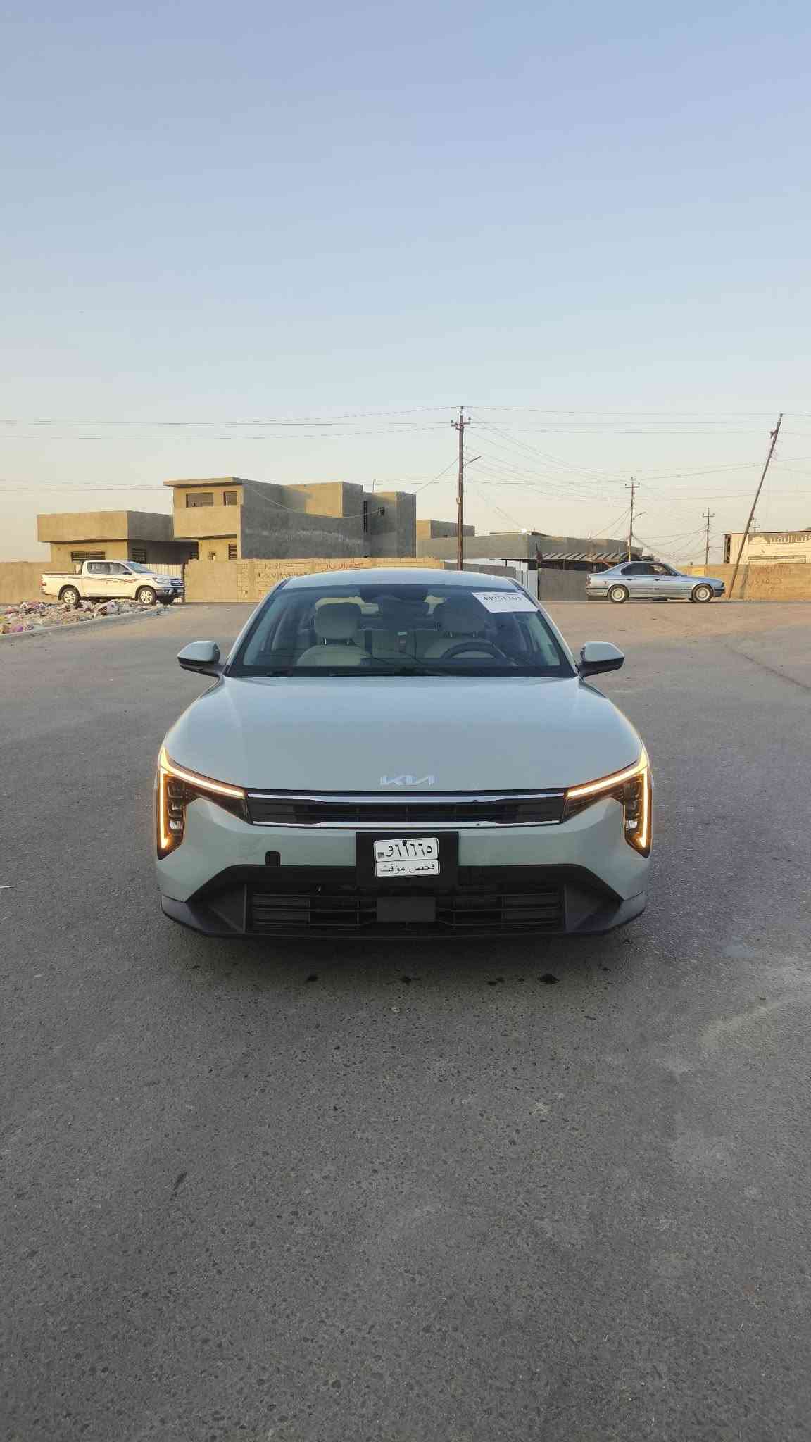 سلام عليكم كيا K4 موديل 2025وارد أمريكي🇺🇸  بدون ايرباك وبدون دواخل  ماشيه مشيه أمريكا55mi  دخول جديد بارح دخلت  فحص مؤقت 
أبرز موصفات 👈 : بصمه أبواب بصمة تشغيل عن بعد/ هندبريك دكمة  / لايت LED  / مكينة 2000 دوش / شاشة كبيرة متصلة ديجتال /  اوتو هولد / LED امامي وخلفي / قيادة ذاتية / كامرة دوارة / رادار تعديل مسار / اوتو بريك / رادار جانبي / مود درايف / تحكم ستيرن / كروس سرعة /مانع انزلاق / كار بلي   سياره حلو وجاهزه 
حادث موضح بصور تبديل جاملغ و ربع باب وحافه بنيد فقط لغد شاصي مكفول من دعاميه دعاميه عده بل صور عنوان 📍بغداد معرف سعر اتصل 📞***********👉
