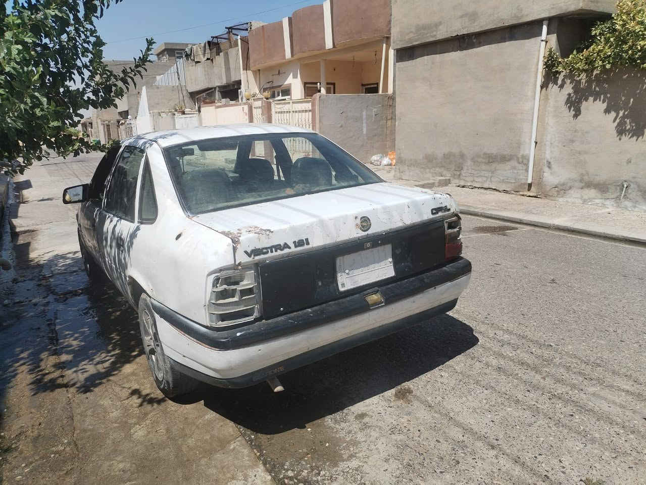 فكترا موديل 1990محرك 16 سنويه ايلا 28 بيها قاصرين كير ومحرك نضيفات سعر 17وبيها مجال  رقم نينوى ***********
