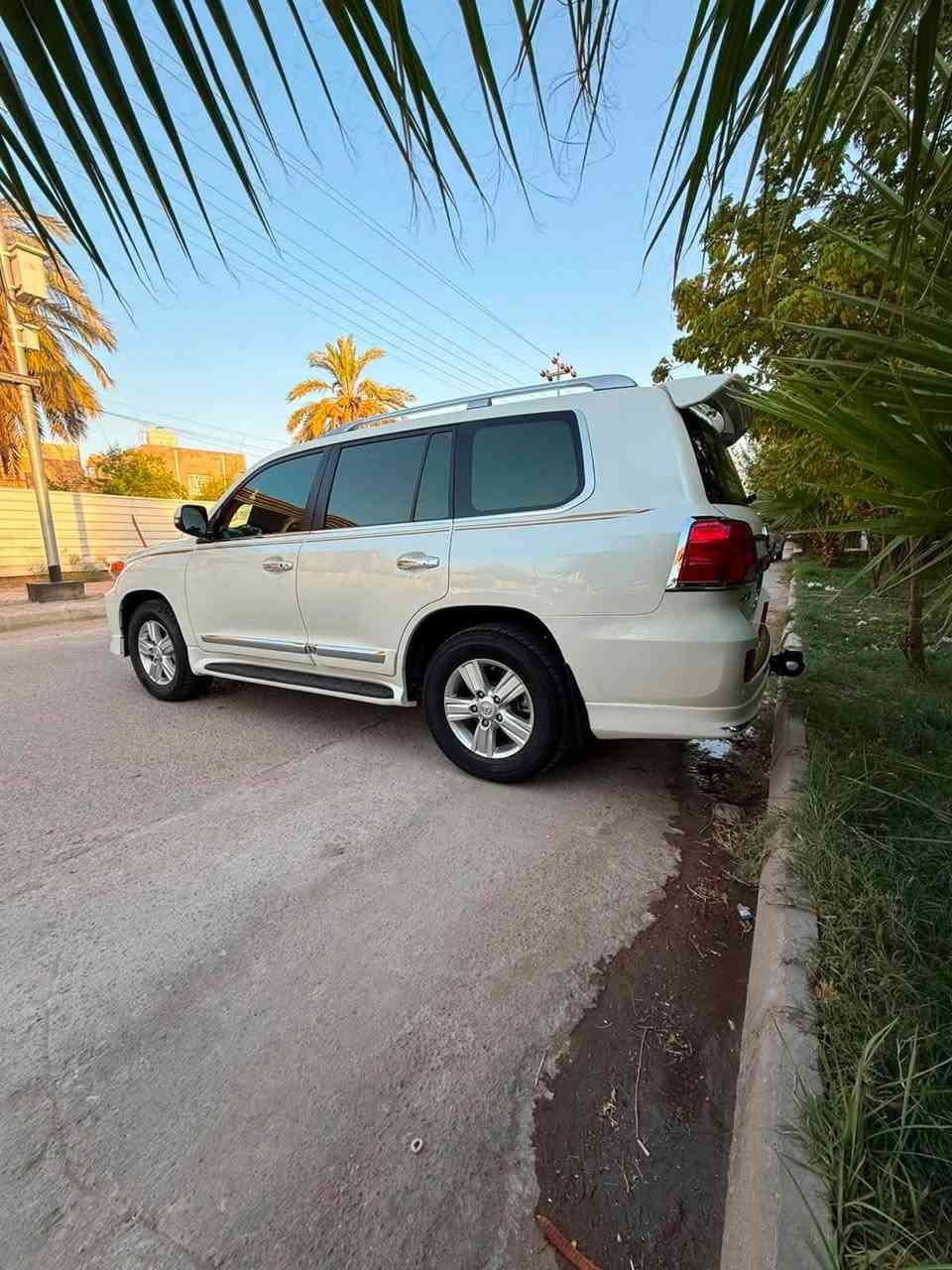 السلام عليكم
لاندكروز GXR
2015
ماشيه128 الف كيلو حقيقي
السياره كفاله عامه من الضربه والصبغ
جديده داخل وخارج مبيهه اي نقص
رقم اربيل الجديد
تريد وكاله او تحويل
تخم تاير دنلوب 
باتريً جديد
عليهه صيانه بشركه ساز
متصرف عليهه اي دينار
السعر
405 ورقه
مكانهه ميسان العماره
حاليآ متواجد بسليمانيه
***********
***********
