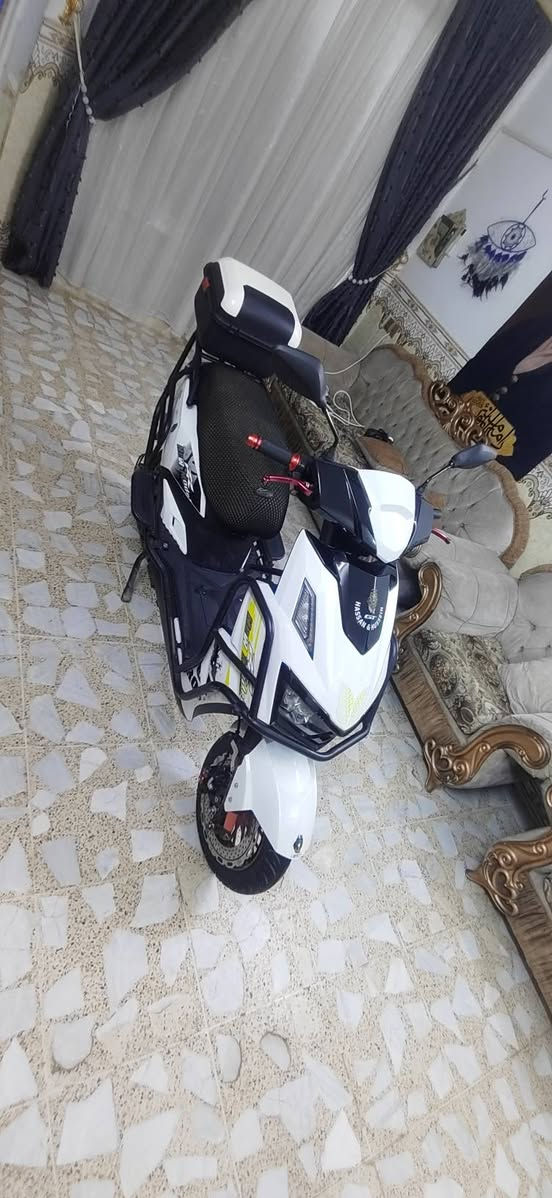 سلام عليكم دراجه شحن جديده جدا بطاريه مسطره اي نقص مابيها فول السعر٦٥٠ وبيها مجال مكاني بغداد حي ور***********
