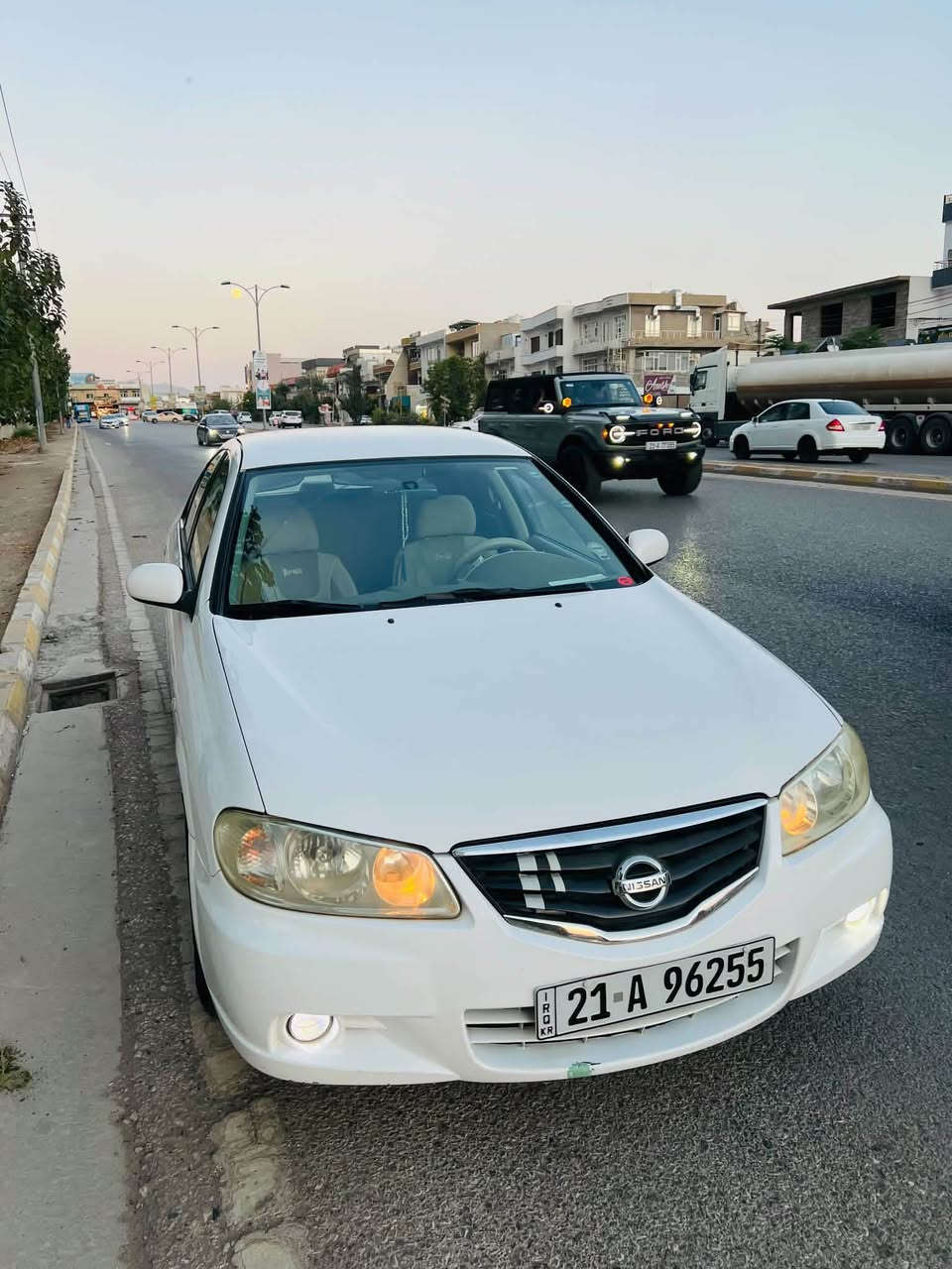 سڵاوی خواتان لێبێت

نیسان سەنی مۆدیل2010 

بۆفڕۆشتن “ خسوسی بیلاس 

گێر ئۆتۆماتیک  تەبرید گێر مەکینە تەقەو رەقاو هەموو گیانی بەشەرت جوار تایەی  تازە بۆ گۆراوە سەنەوی هەزە ژینگاو بان تاوەکو یانی هەموو گیانی بەشەرتە سەیارەکە یەک چەمەلەغی پێشەوەی گۆڕاوە بە ڕەش پێشو دواوەی هیجی نیە 
 هەمووی بەشەرت سعری ١١٠ مەجالەکی برایانەی تیایە  ژ.م.  ***********
*********** السليمانية, العراق
