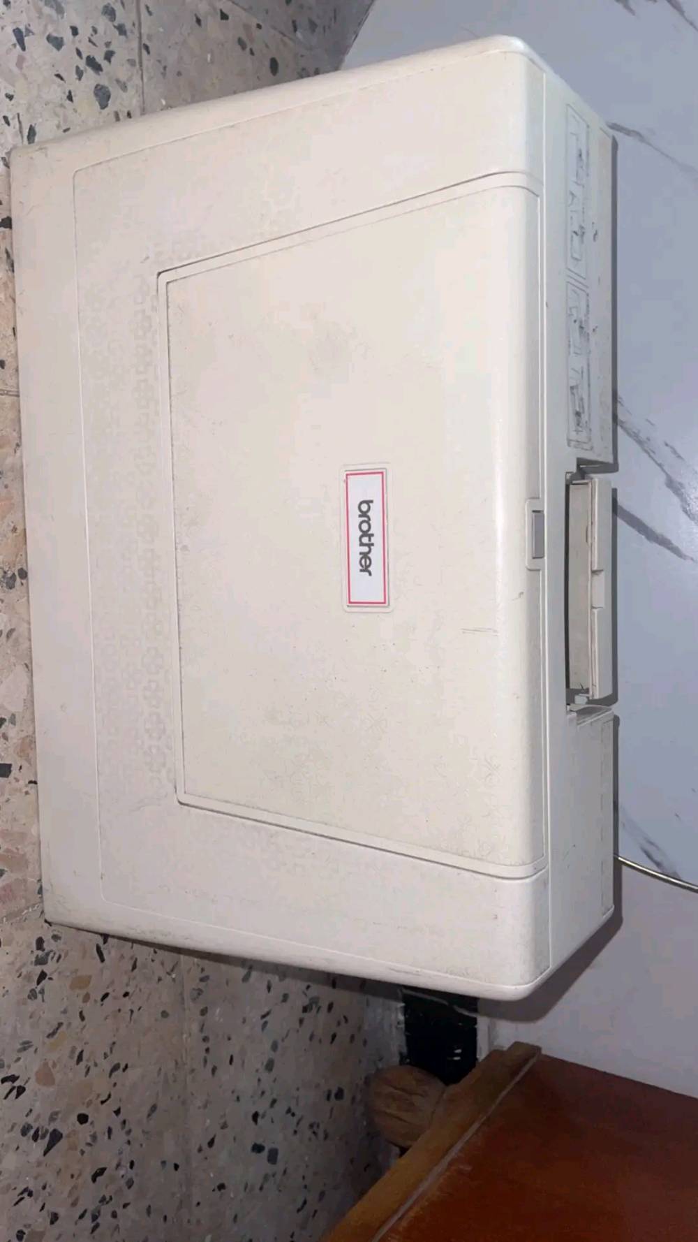 مكينة برذر شغالة نضيفة 
سعر ٨٠
***********