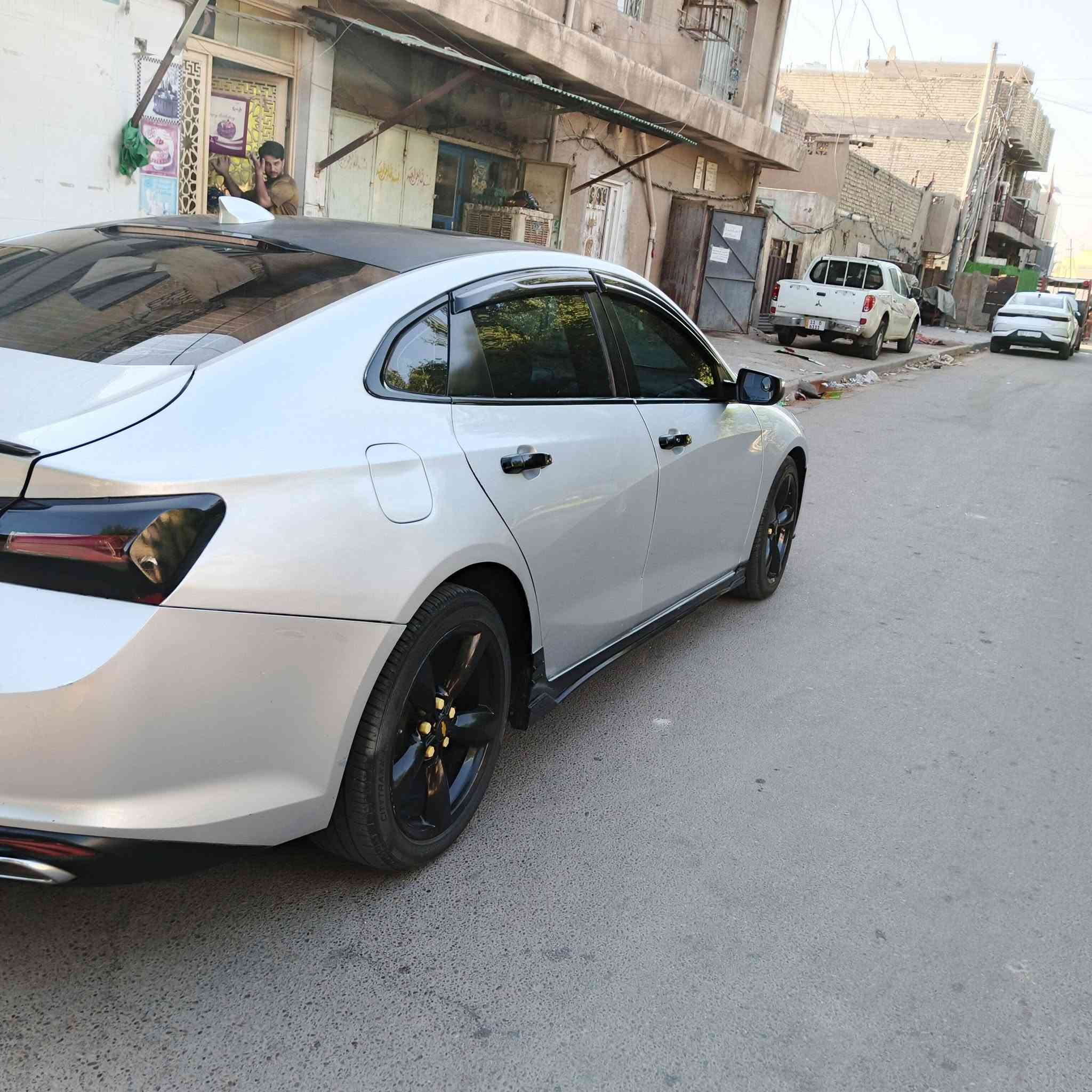 السلام عليكم ماليبو 2019 بريمير رقم اربيل باسمي 

فول مواصفات وضايفله اناره داخليه وخارجيه 
شنو ابالك من مواصفات 
محرك 2000توربو 

سياره جاهزه من كل نواحي 

بيه صبغ اربع قطع تقريبا 

سعر مناسب ومستعجل عليه 

سعر 110 مستعجل 

*********** 
صور الحادث واتساب
غير متواجد ع فيس 
مكان سياره ميسان
