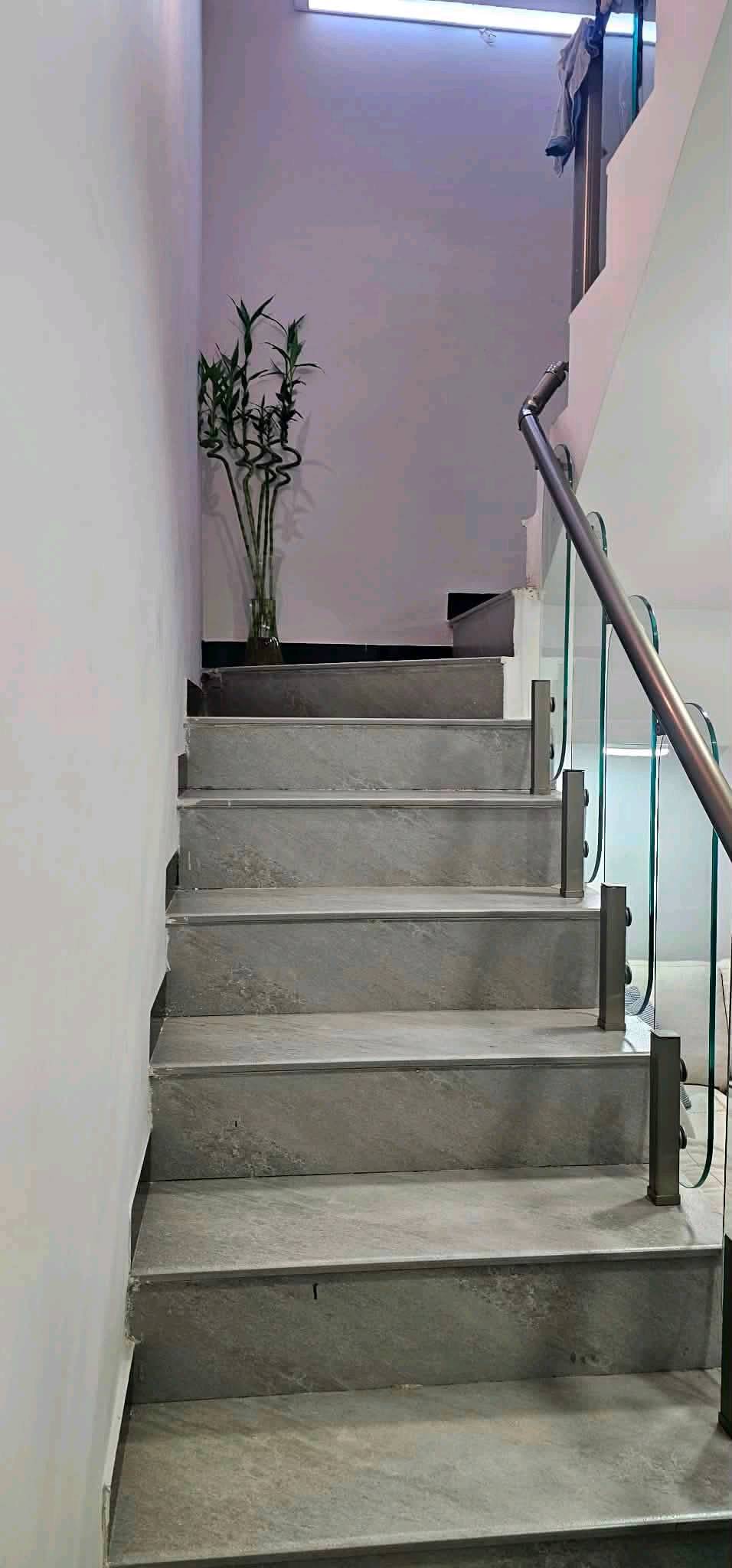 #إياد_عدنان
​بيت للبيع بموقع مميز جداً | حي الجهاد - محلة الأساتذة 🏠✨
​فرصة استثمارية وسكنية راقية في واحدة من أفضل مناطق بغداد (حي الجهاد - محلة الأساتذة / خلف الأربع شوارع).
​المساحة: 75 متر مربع (الواجهة 5 م × النزال 15 م)
​السند: طابو صرف (ملكية تامة)
​المواصفات والتفاصيل:
​صالة استقبال واسعة
​مطبخ
​مناور وخدمات صحيات عدد 2
​غرف نوم عدد 2
​بيتونة + سطحين
​📍 الموقع: بغداد - حي الجهاد - محلة الأساتذة (خلف أربع شوارع) — موقع مميز ومخدوم بالكامل.
💰 السعر: مناسب جداً.
​📲 للاستفسار والتواصل (اتصال / واتساب):
***********