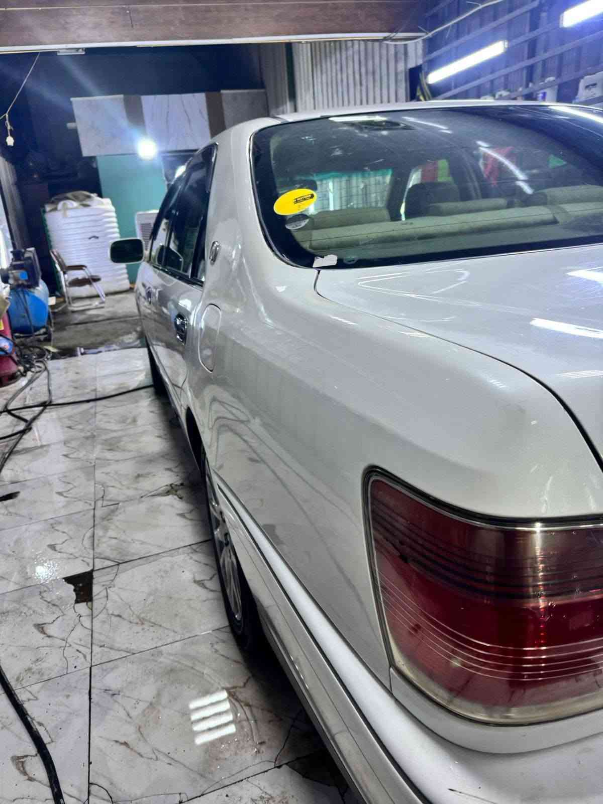 ملكه للبيع موديل 2000 تلث دكم كصه جنطه 
مكفوله كير او محرك تبريد ثلج 
مكان واسط الصويره
سعر 33 اوبيه مجال 
*********** بي واتساب
