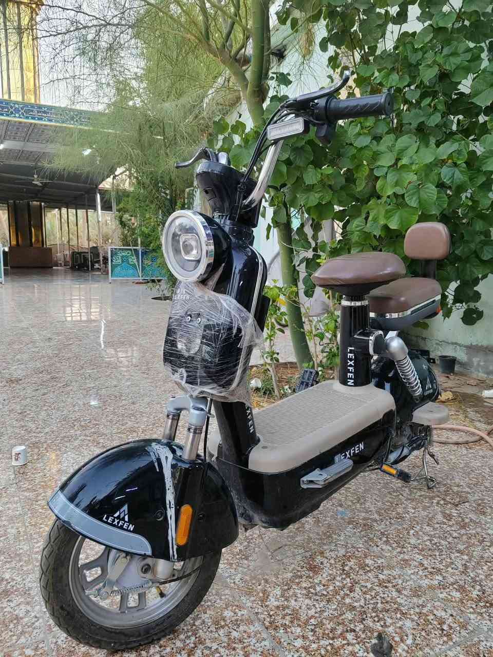 تشغيل بصمة وسويج، ويجي ويا الشاحنه الأصلية ،الشحنة الوحدة تمشيك لحد 30 كم ، وسرعته توصل 55 كم/س.
3 نمر ، بيه لايت أمامي وخلفي قوي، وبريكات ممتازة. مزود بنظام أمان وإنذار للحماية من العبث أو السرقة. جاهزة وما يحتاج أي مصروف عليها 
"للأستفسار واتساب ‎*********** السعر خاص"
تشغيل بصمة وسويج، ويجي ويا الشاحنه الأصلية ،الشحنة الوحدة تمشيك لحد 30 كم ، وسرعته توصل 55 كم/س.
