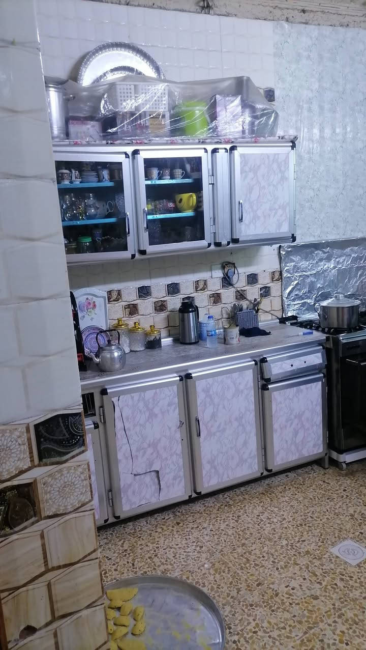 السلام عليكم 
بيت للبيع حي العامل الاولى
 المساحة 108 م ركن طابقين 
الطابق الارضي استقبال وهول وغرفة وصحيات
والطابق الثاني ثلاث غرف وهول وحمام كاشي سيراميك بناء 2021 

السعر /88
لتفاصيل اكثر مراسلة الصفحة او الاتصال بالرقم 
***********
