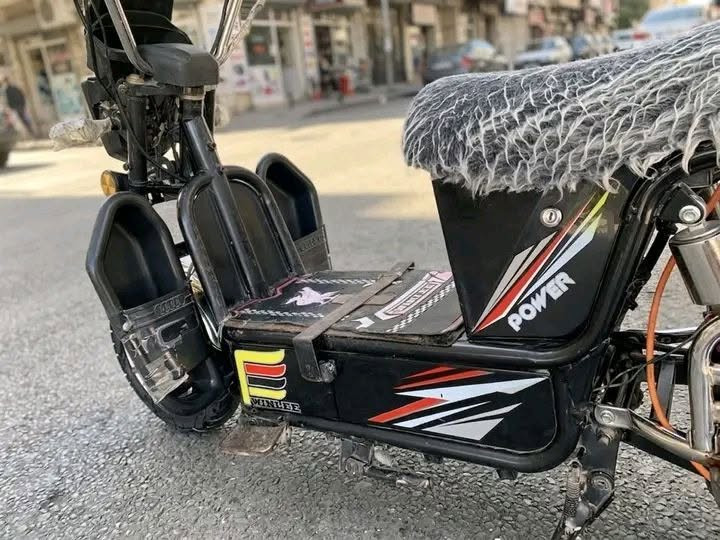 دراجة شحن للبيع نضافه فول 
بطاريات نضيفه
السعر 400
يرهم مراوس بايراني 
وانطي فرق مكان بروانه 
***********
