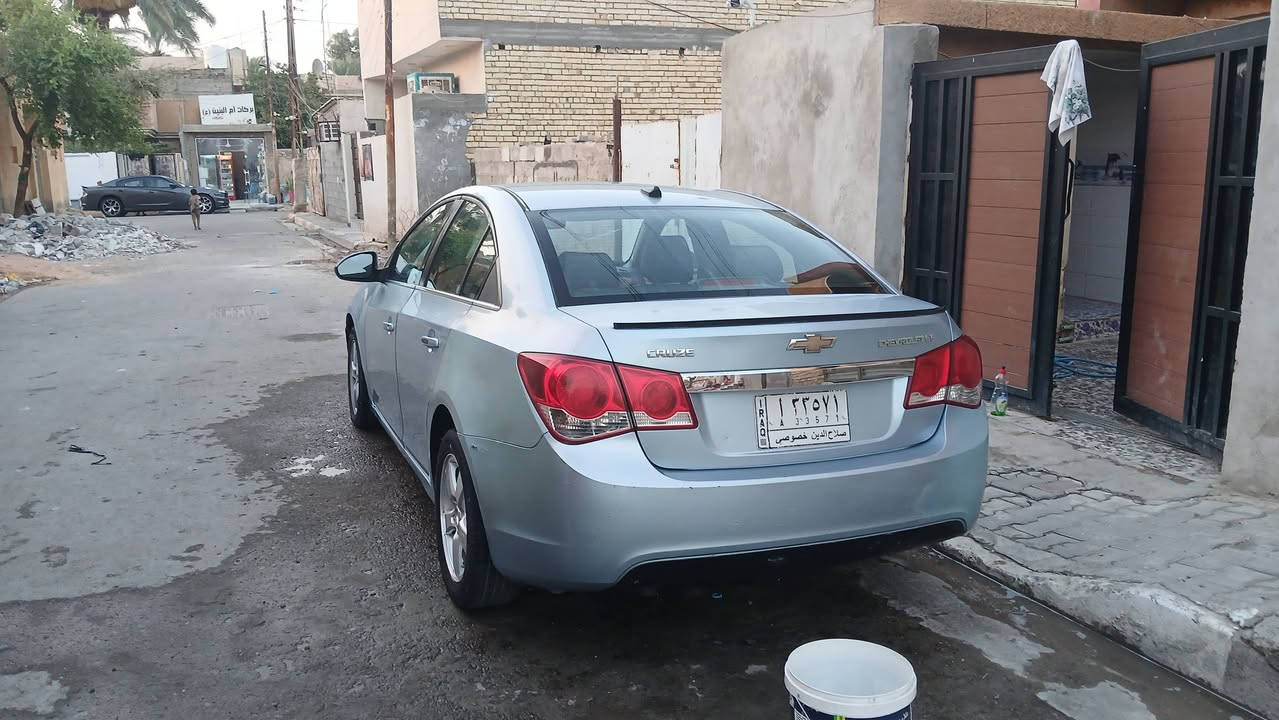 السلام عليكم شوفرليت كروز ٢٠١١
رقم صلاح الدين 
محورة كير ومكينخ كورله سيارة يرادلها ترتيب وبوليش 
صدر جديد تايرات نص عمر سيارة ما اكول جديدة حتى لا اغش العالم سيارة اريدها ب٥٠ وبيها مجال كولش بسيط 
مكاني بغداد الحسينيه 
***********
