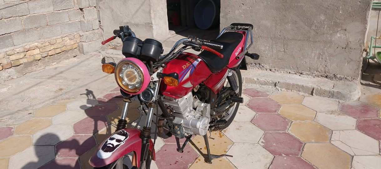 سلام علیکم دراجة دايون عضم 2018 نضافة 70 بل 100 مكاني كربلاء حي الغدير السعر 800 وبيهة مجال قليل والستسفار على هذة الرقم *********** وبي واتساب
