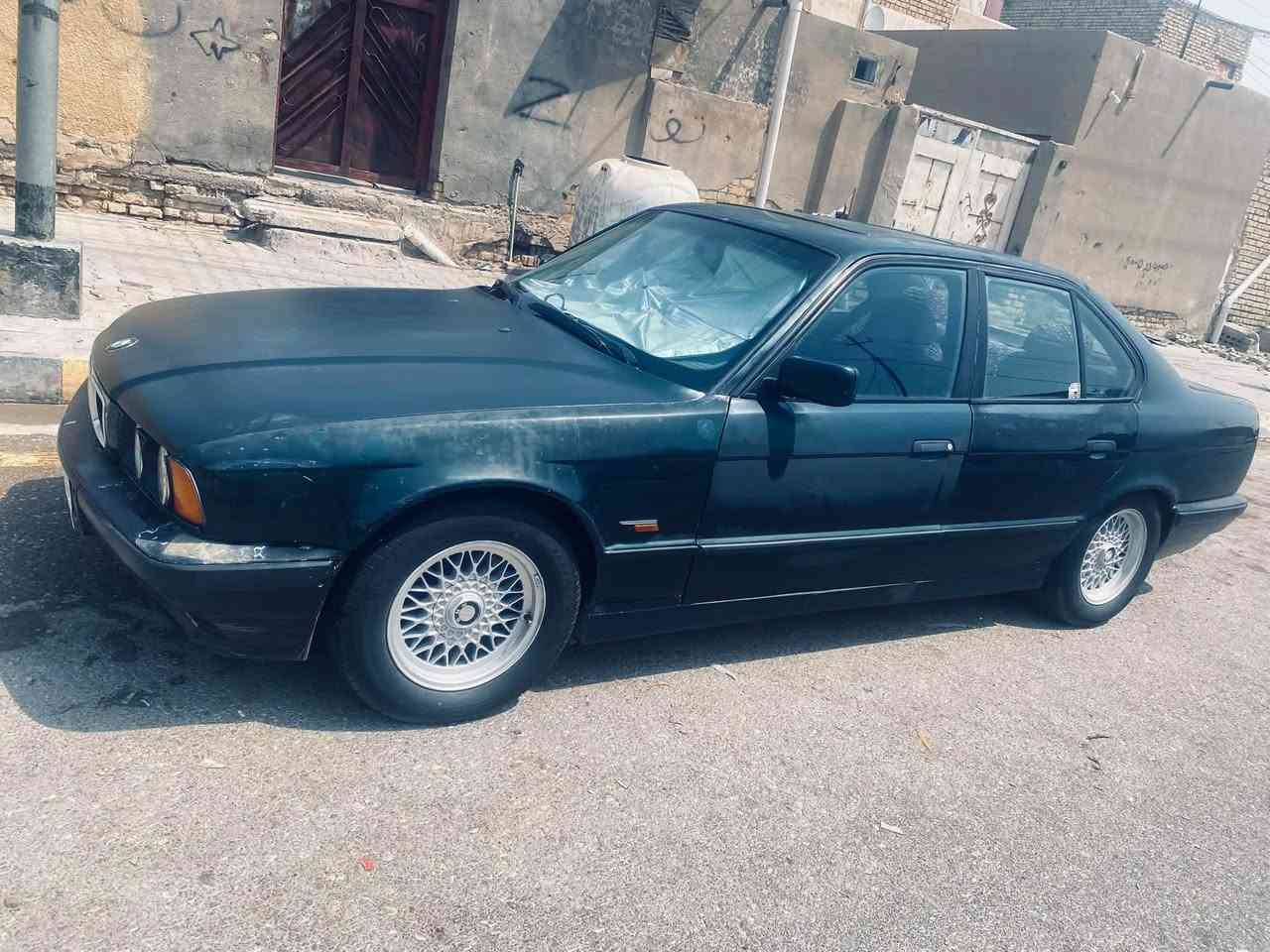 سلام عليكم 
بي ام 520وارد ياباني محرك 25مسكر عدل  بجم عريض فتحه التبريد بي ضعف والقايش  انكطع عندي تخم تاير صدر صالنصه من الطول لطول 
راديتر جواين سلف ولف حماوه الفيو جديد 
سنويه لحد شهر 11هازه وبعدني مامداور رقم كربلاء صاحبه الوكاله العامه ام الباركوت بل الكوت واني بل الكوت وحالين السياره بغداد لن عسكري كهرباياته كلهن ابلاد مامجطل اي واير مراوس  سعره 40بيه مجال 
السياره جارده وعضمته حلو موديل 
93 ‭
***********‬
