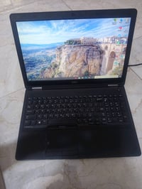 ديل E5570 • شاشة ١٥.٦ • مستخدم ٨ شهور