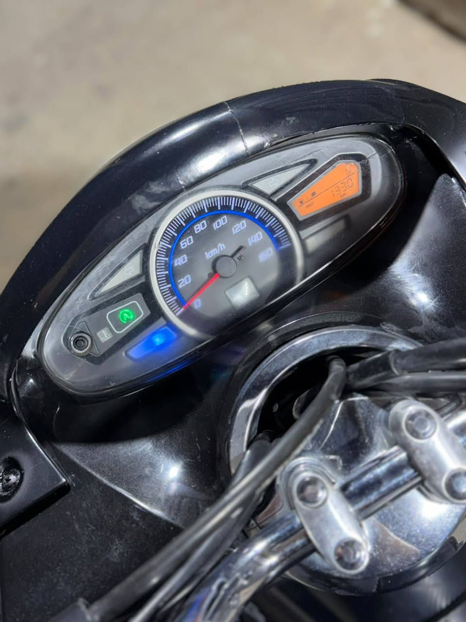 سلام عليكم....
دراجة (PSX)...(جيل الاول)  
🛵للبيع  ماشيه 28 الف الفحقيقي ممتعوبه
دراجة شلعه معدل كهربائيات كلهه شغاله 
دراجة جديده  بلادية
أي نقص مابيهة دراجه مكفوله كفاله عامه بشرط علفحص اذا برغي مفتوح ترجع دراجة مال جناي 
جيب فيتر وتعال افحص مستعجل على بيعتهه السعر مليون و350
العنوان بغداد  الكرخ  الاستفسار الاتصال على الرقم 📞***********
