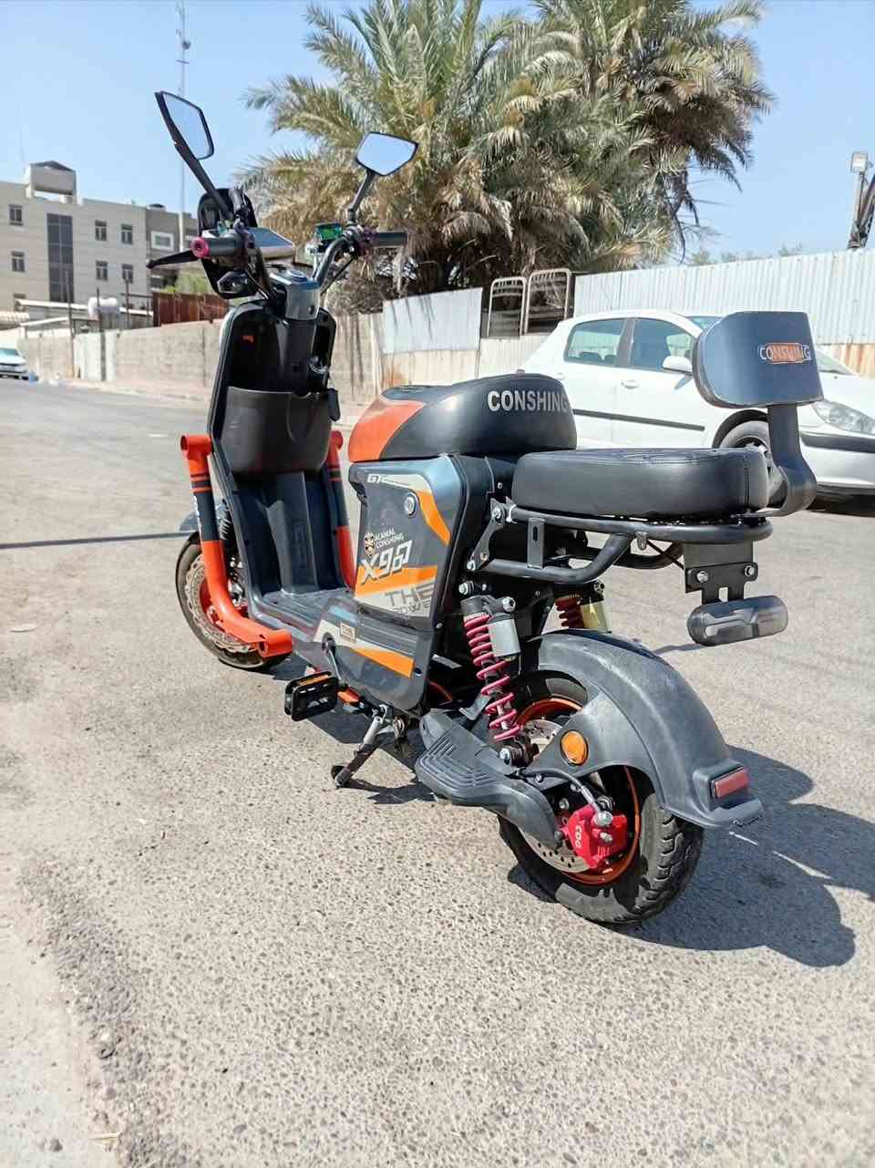 السلام عليكم اكس ٩٠٠ للبيع ٥ بطاريات كبار تمشيك بشحنه الوحدة مو اقل ٤٠ كيلو ملف ١٢٠٠ ٤ نمر كير نظام بك نظام بريك امامي وخلفي هدروليك جاهزه من كلشي ونظافه كدام العين بصمتين سويجين سعرها ٣٩٠ وبيها مجال مكاني بغداد قرب مجلس محافظه بغداد اي استفسار ***********وتساب محمول للشراي فقط
