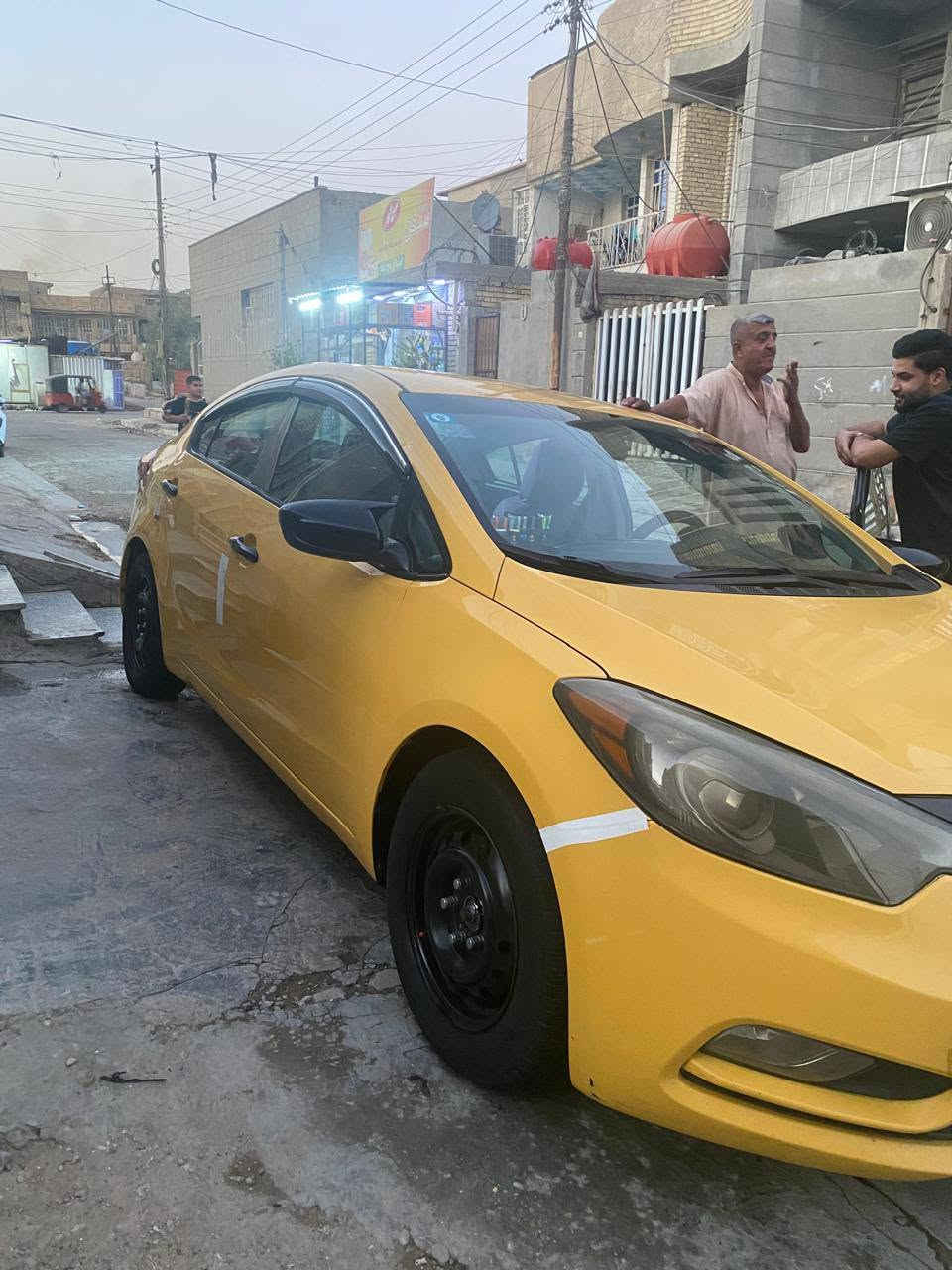 السلام عليكم فورتي 14كير عادي مكينه 2000لوك جاهزه ومصفره تبريد ثلج ب80بغداد بلديات ‏‪***********‬‏
