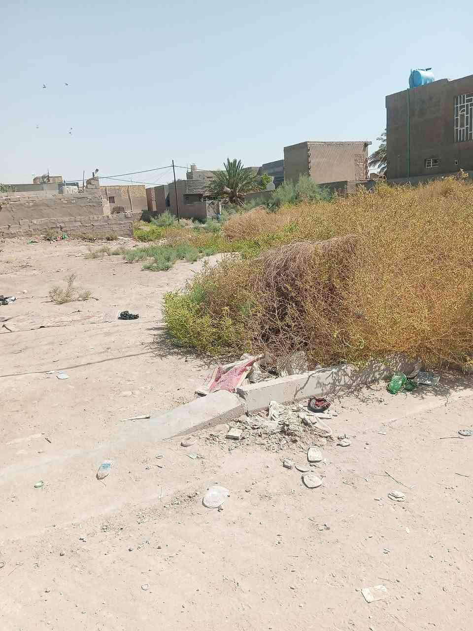 السلام عليكم قطعة 150 متر حي الزهراء خدمات كاملة شارع 15 متر قريبة على شارع 30وقريبة على الشارع العام النكرة موقع مميز للاستفسار الاتصال ***********
