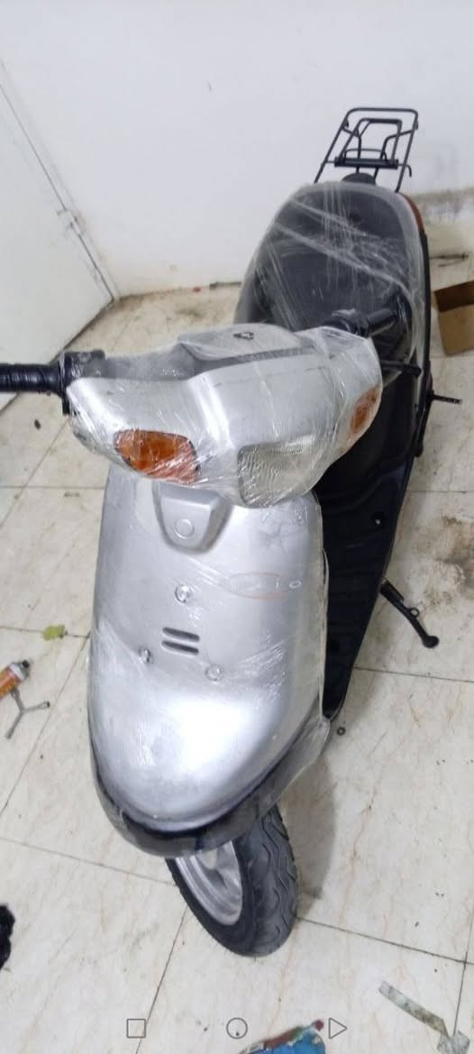 بطه اللبيع نضيفه
رايده 225 وبيه مجال مستعجل
 ***********
