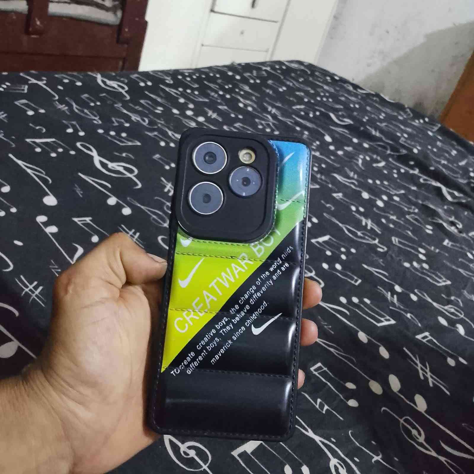 مرحبا جهاز للبيع
TECNO SPARK 20 Pro
تكنو سبارك 20 برو ڱڵـه  شغال مُـي اي مشاكل 
ويا بس كارتون مكاني بغداد سبع قصور
قفله 100 قفل

نص مكتوب في الصور:
- هاتفي
- HiOS
- Based on Android
- V13.5.0
- الطراز
- TECNO KJ6
- اسم الجهاز
- TECNO SPARK 20
- Pro
- وحدة المعالجة المركزية
- MT6789V/CD
- (G99)
- إصدار Android
- 13
- الكاميرا الخلفية
- 108M TRIPLE
- Camera
- الكاميرا الأمامية
- 32M
- ROM
- 256.00 GB
- RAM
- 5.00 GB + 8.00 GB
- 8 GB قابلة للتوسيع
- الشاشة
- 1080X2460
- البطارية
- 5000mAh