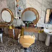 غراض محل كاملة للبيع بغداد بـ٦٠٠ الف بس ٠٧٧١٢٣٢٤٦٣٨