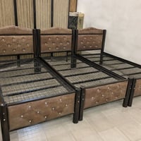 جرابي نفر جديدات استعمال شهر واحد السعر 50 الف الوحدة الرقم: 077489502...