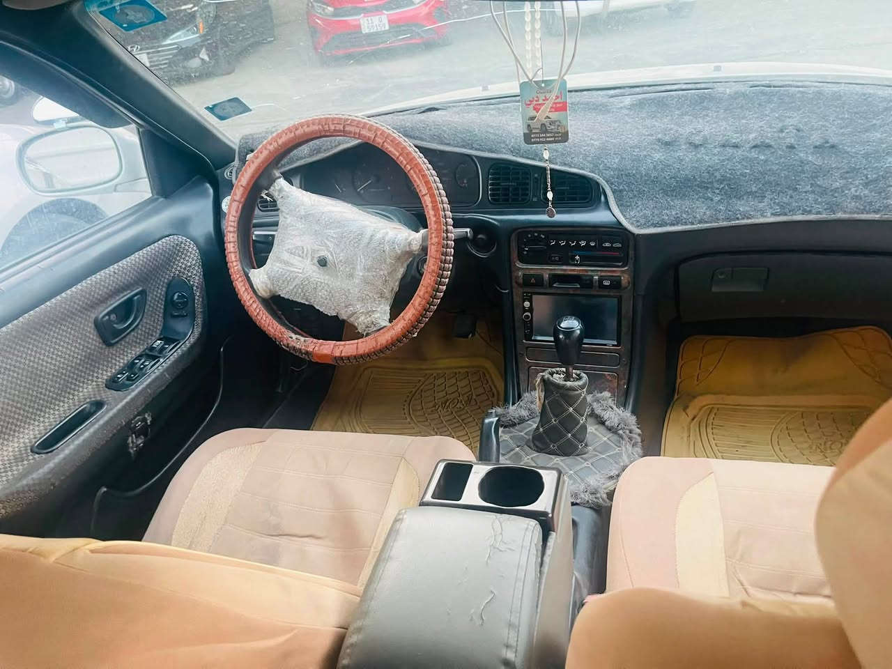 لسلام عليكم سوناتا 1994 كير عادي 
مكينه وكير مكفولات رقم ديالى دولي تحويل ثاني يوم بيع او مراوس حسب القناعه مكاني ديالى الخالص
سعره 37 وبيه مجال قليل
***********
***********
