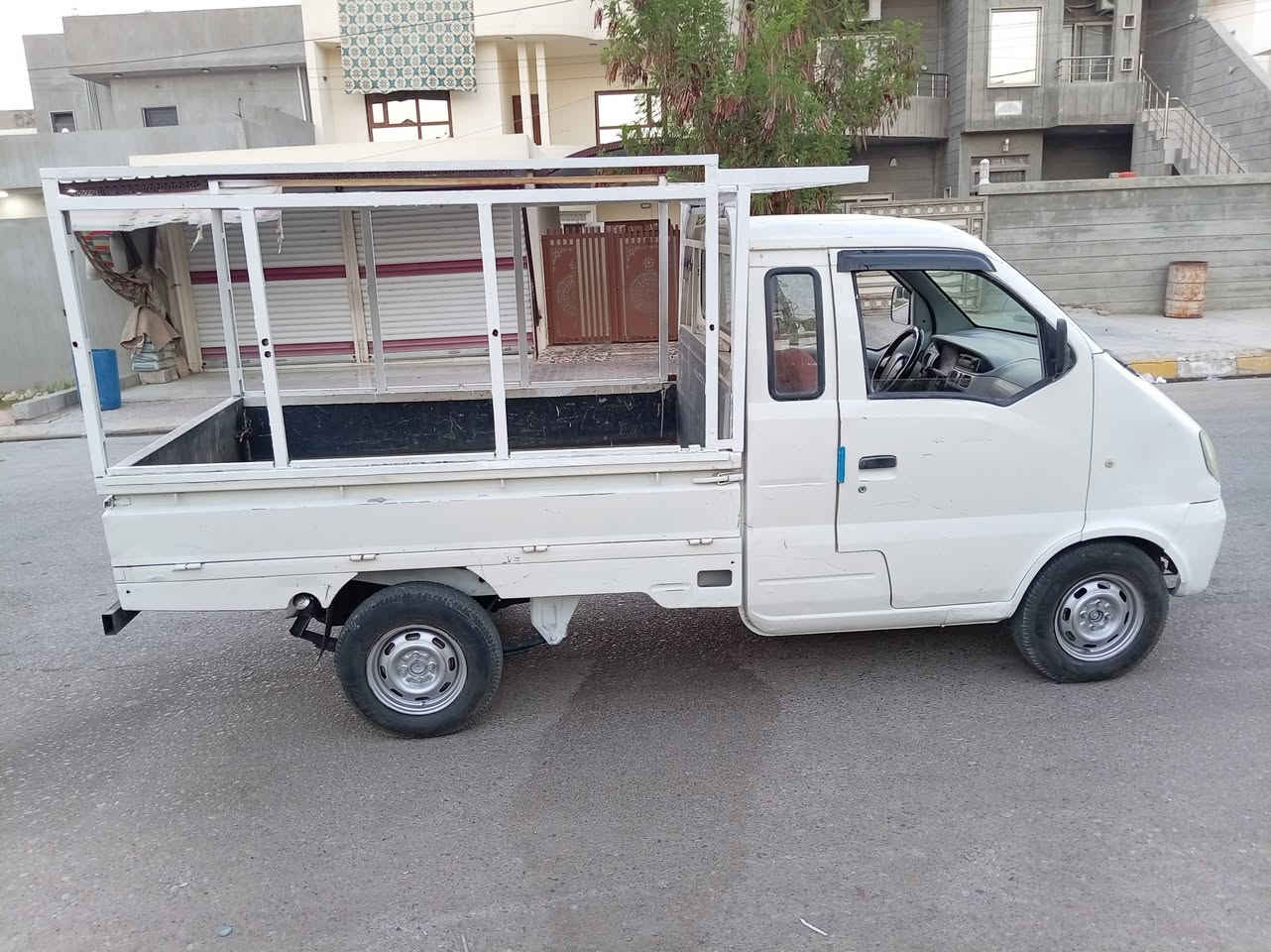 بسم الله مرحبا هافي للبيع موديل ٢٠٠٧ تسلسل مرور ومنفيس الاصلي شواصي معمر تعمير مثل بلاد بدون كسر كهربائيات كله شغال داخله حيل نضيف جنج وغلاف كامل كير محرك نضيف لاصرف لا بخار تخم تاير جديد سيارة جاهزة سعر ٢٠ بي مجال رقمي *********** مكاني كركوك القاديسه تحياتي للجميع

