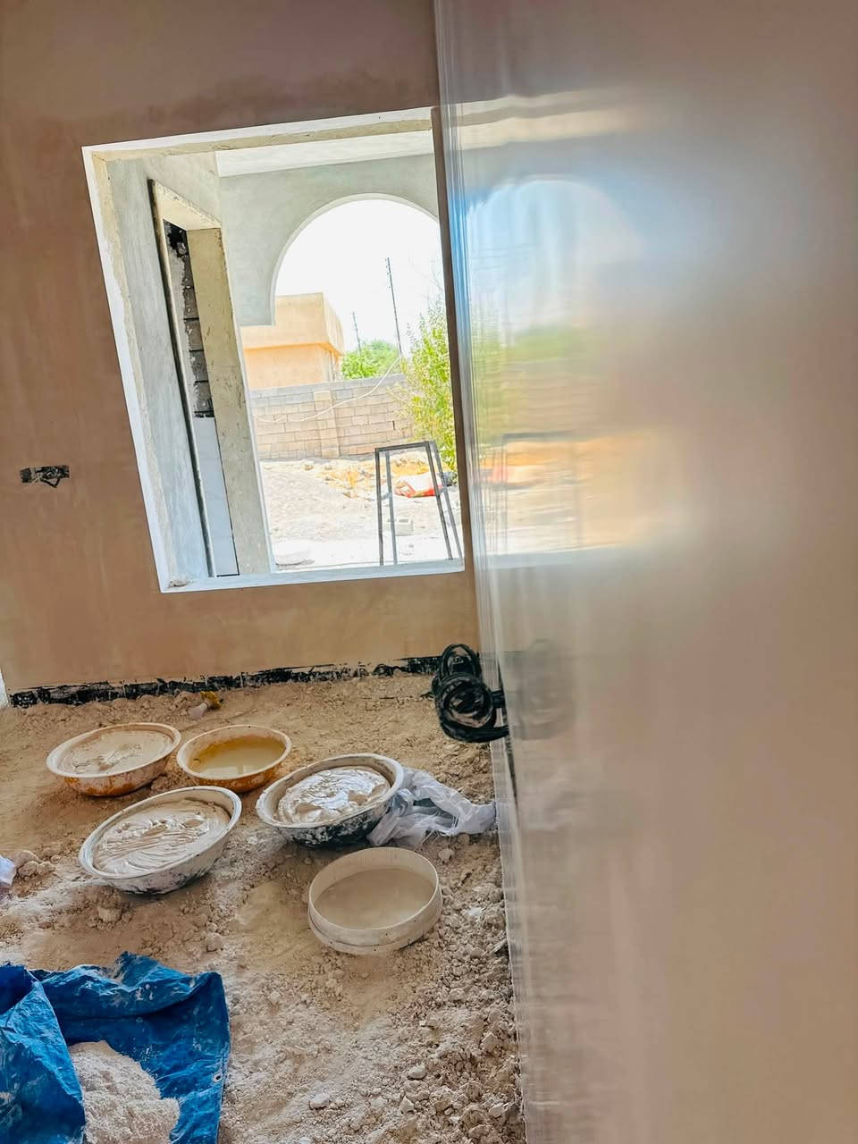 ‏متفرق حاليا 

اسلام وعليكم كادر لبخ جص من الموصل شغل شرط  مساطر سريع ونضيف حايط جام كدام العين سعر المتر 3 وربع ￼ولمصرف علينه ومن الله التوفيق الشغلو جاهز نتصل او خاص ***********￼ ￼ ￼
