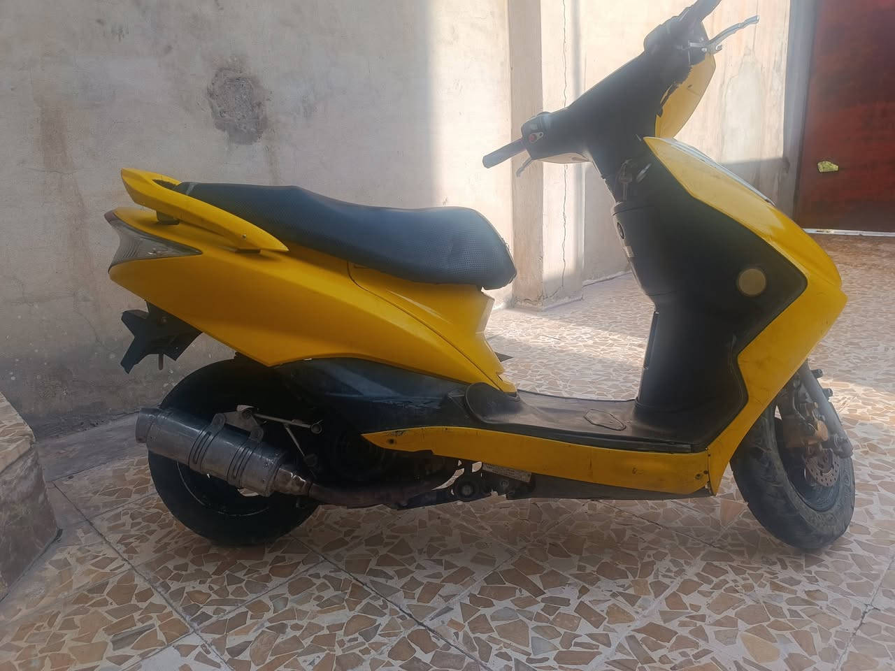 سلام عليكم ماطور للبيع شغال بس سحب مالو ضعيف سعر 150 بي مجال حك جيه
***********
***********
